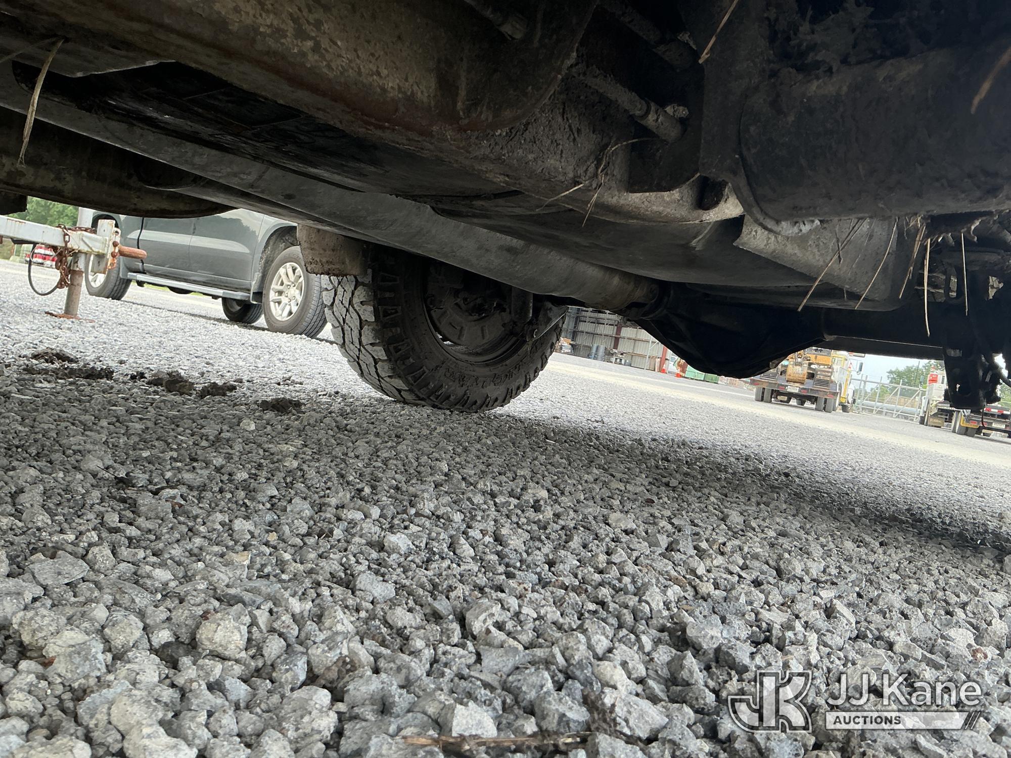 (Moncks Corner, SC) 2018 Chevrolet Silverado 1500 4x4 Crew-Cab Pickup Truck Not Running, Condition U