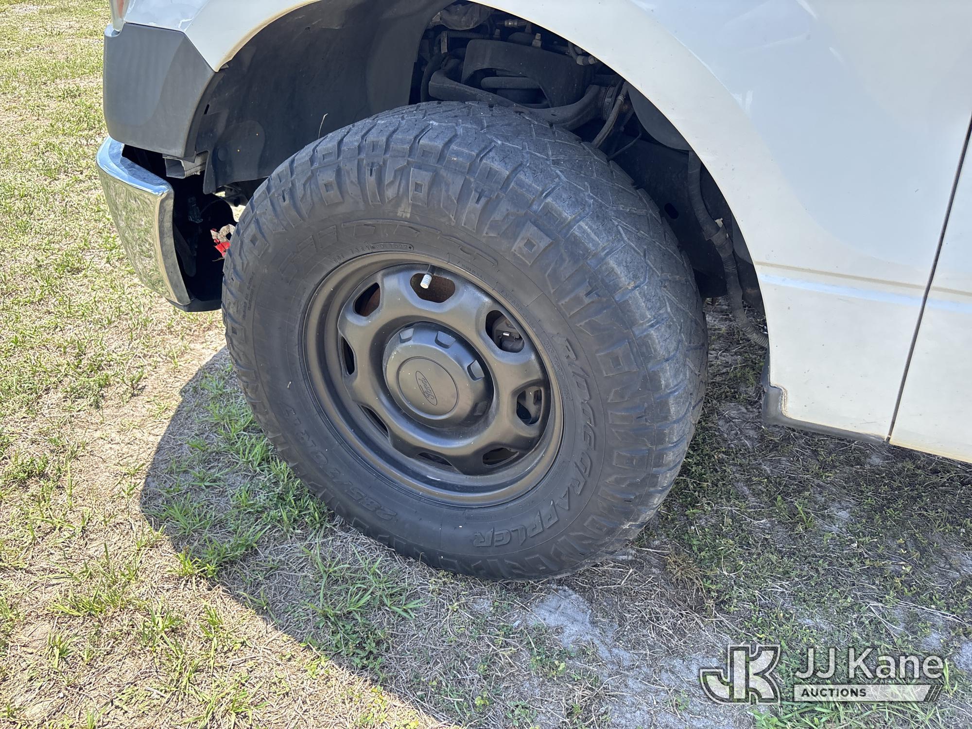 (Tampa, FL) 2014 Ford F150 4x4 Extended-Cab Pickup Truck Runs & Moves) (Body & Paint Damage