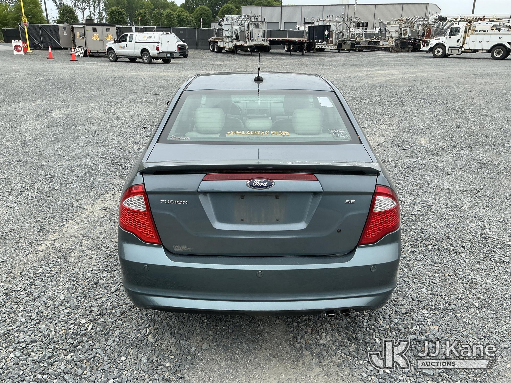 (China Grove, NC) 2012 Ford Fusion 4-Door Sedan Runs & Moves) (Paint Damage