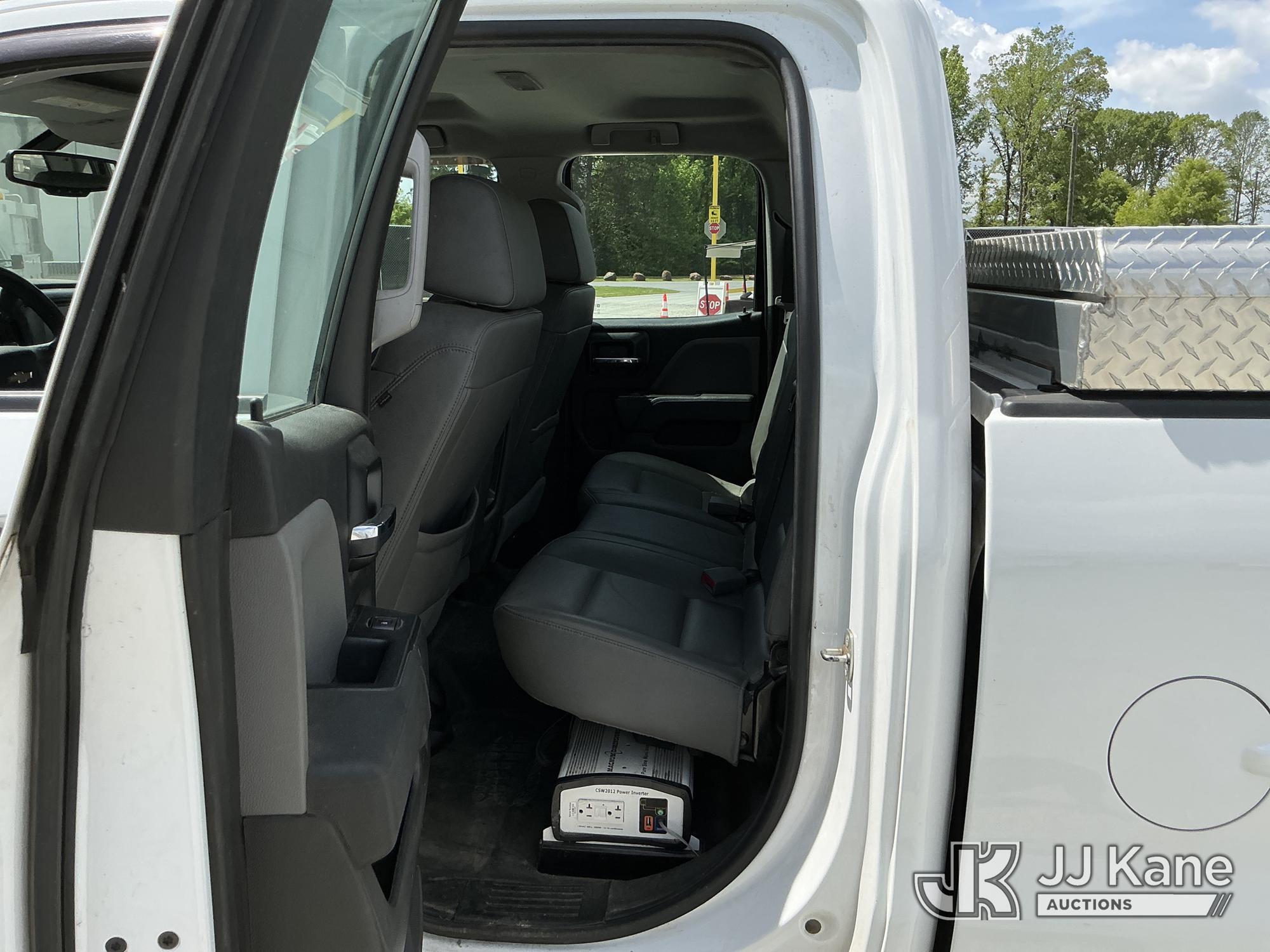 (China Grove, NC) 2018 Chevrolet Silverado 2500HD 4x4 Extended-Cab Pickup Truck Runs & Moves) (Check