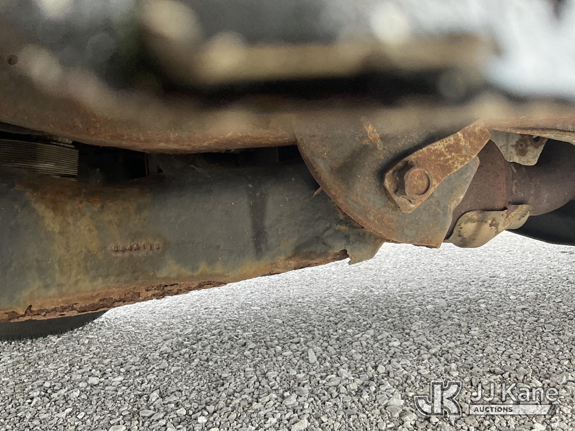 (Verona, KY) 2011 Ford E250 Cargo Van Runs & Moves) (Rust Damage
