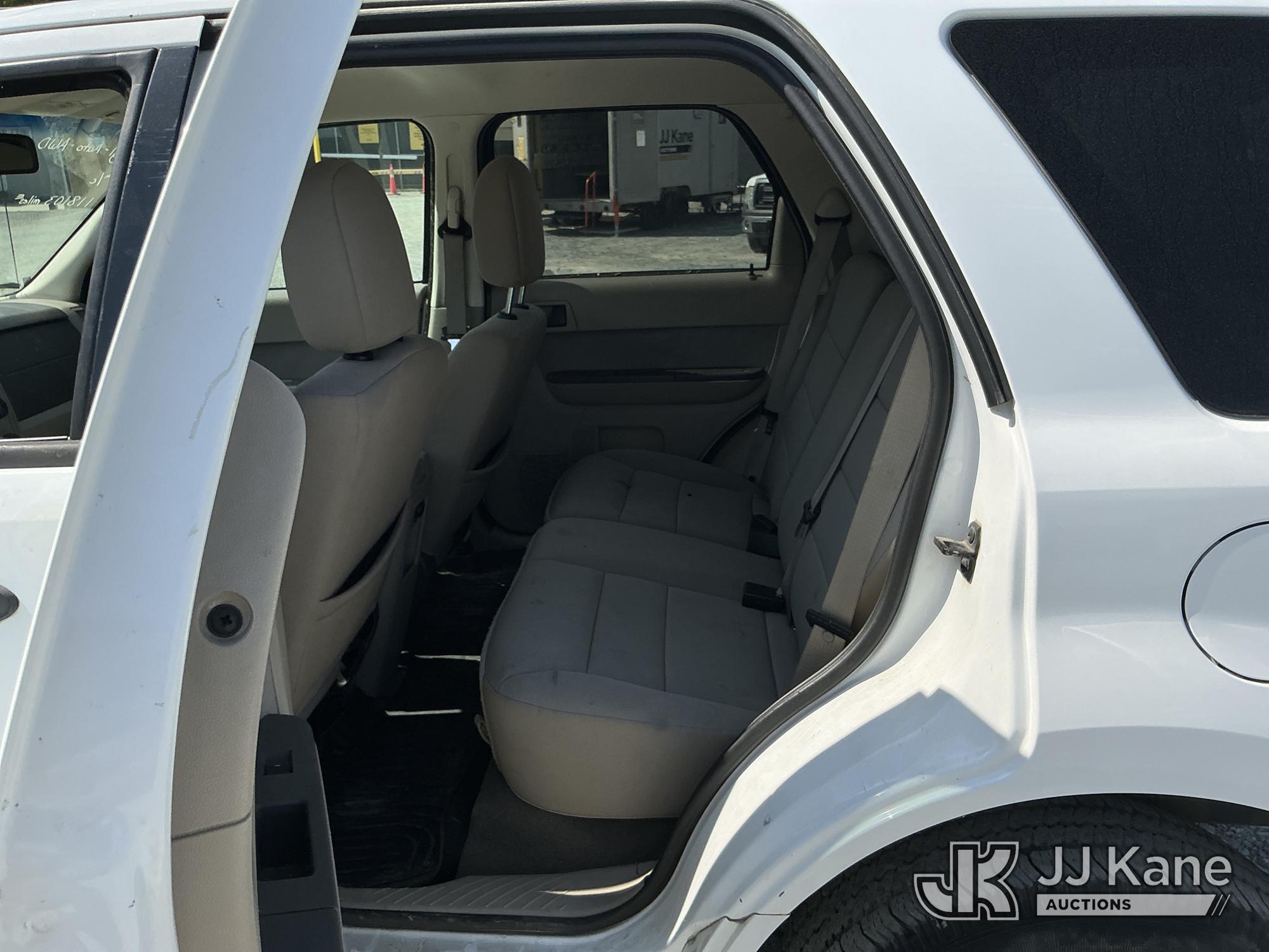 (China Grove, NC) 2011 Ford Escape 4x4 4-Door Sport Utility Vehicle Runs & Moves) (Body/Paint Damage