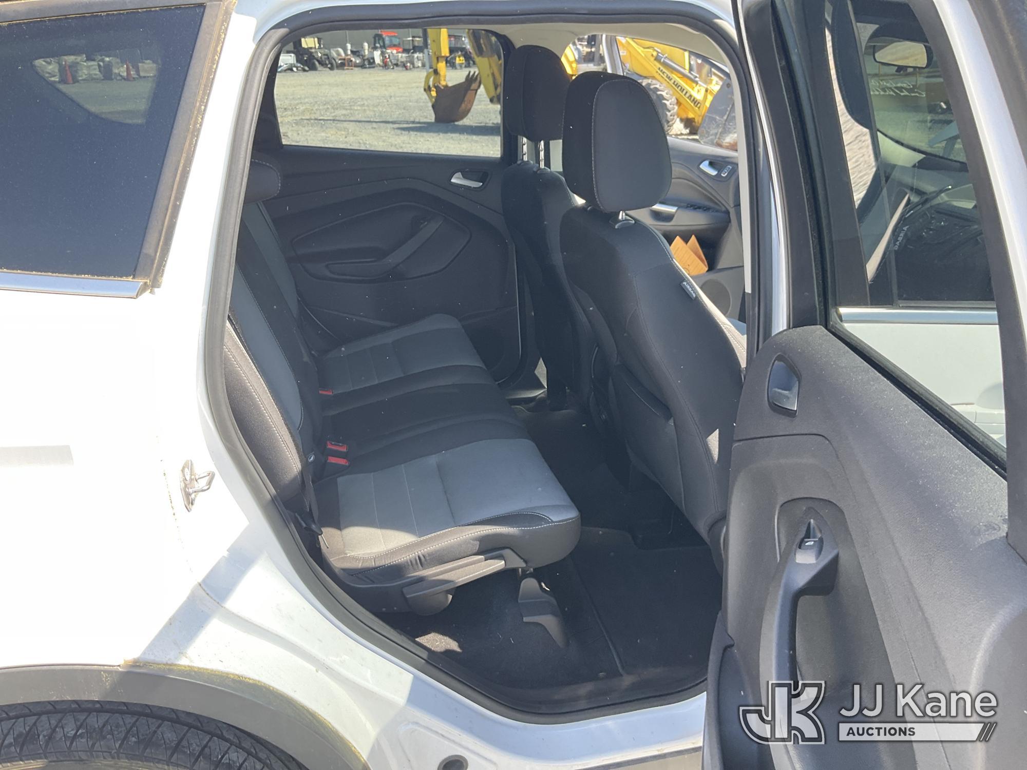 (China Grove, NC) 2015 Ford Escape 4x4 4-Door Sport Utility Vehicle Runs & Moves) (Engine Light On,