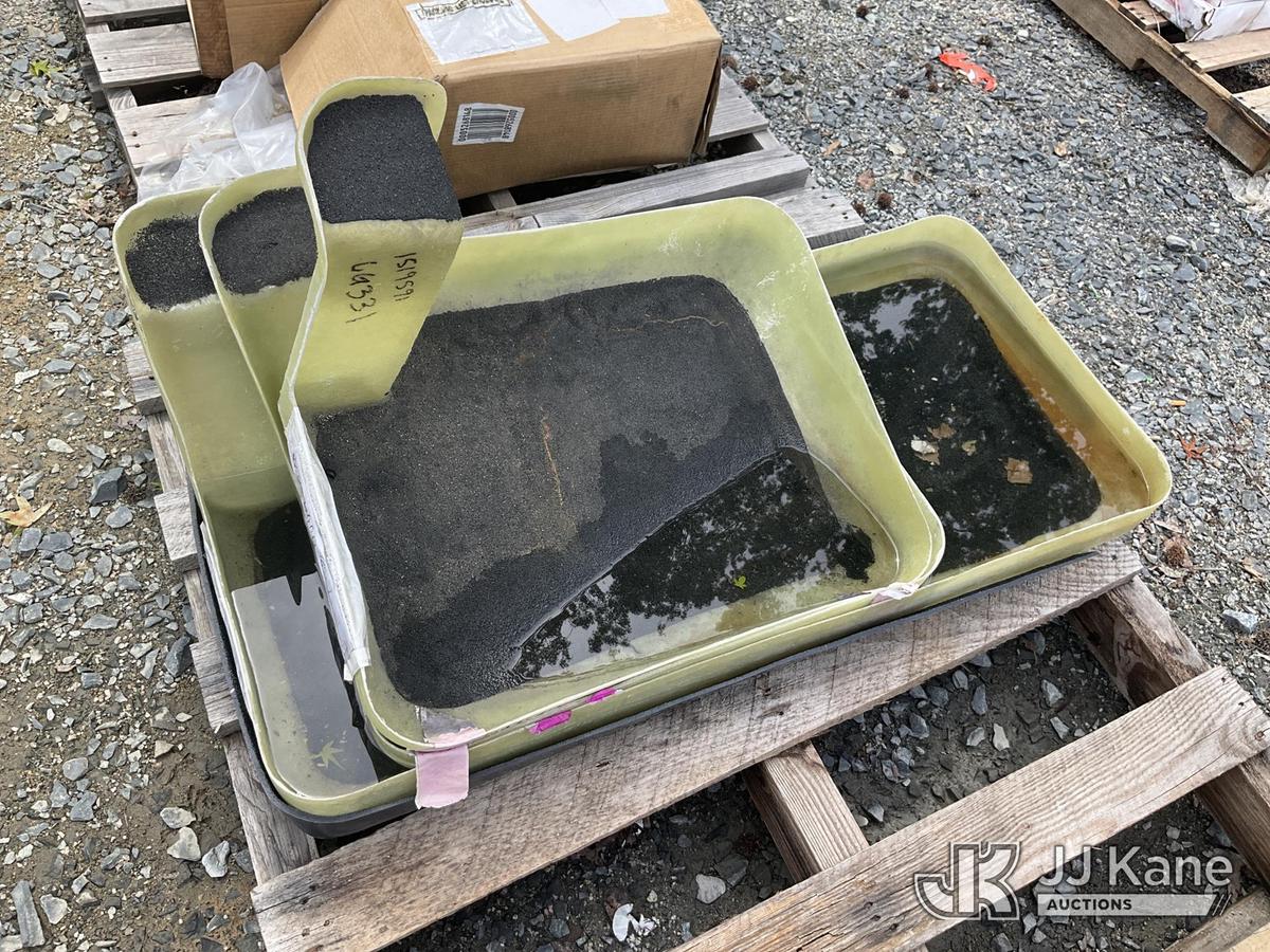 (China Grove, NC) (1) Pallet Of Misc. (4) Fiberglass Scuff Pads (New/Unused) NOTE: This unit is bein