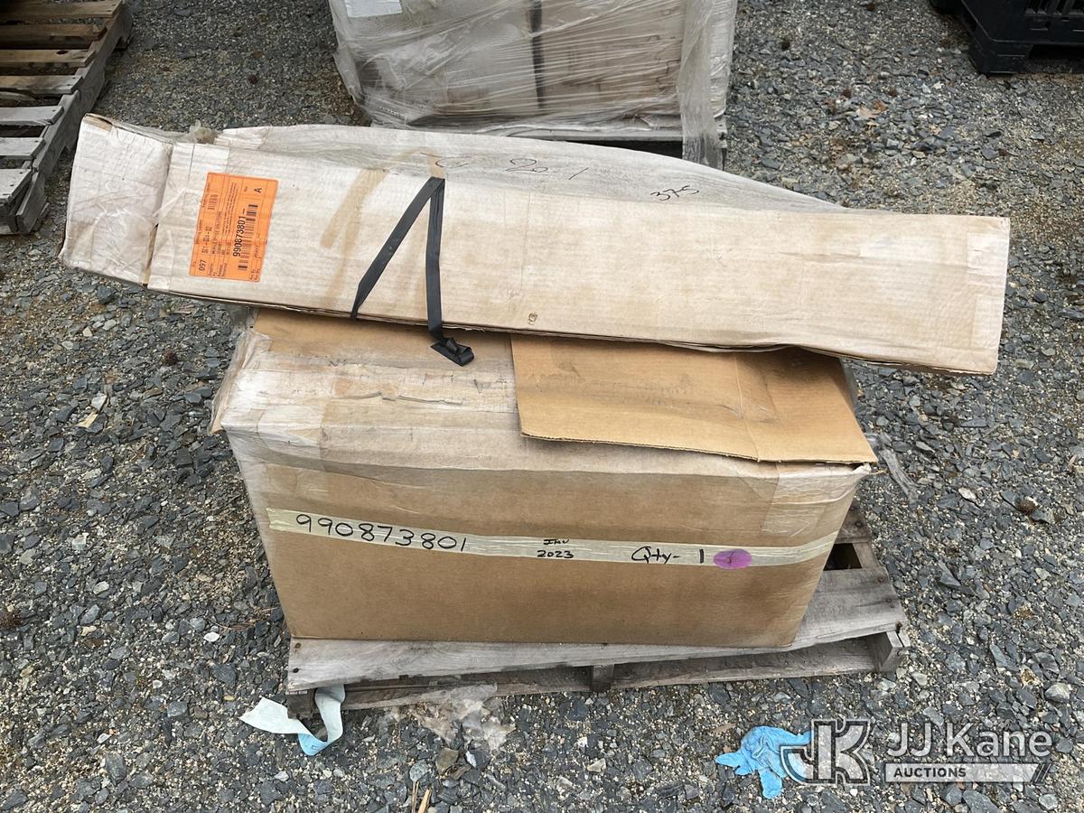 (China Grove, NC) (1) Pallet Of Freightliner M2 106 Laptop Mount/Computer Stands (New/Unused) NOTE:
