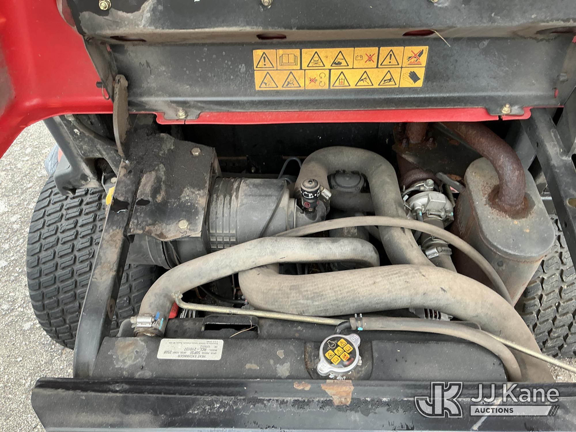 (Tampa, FL) 2014 Toro 7210 Mower Hillsborough County BOCC Unit)(Not Running, Condition Unknown) ( Bo