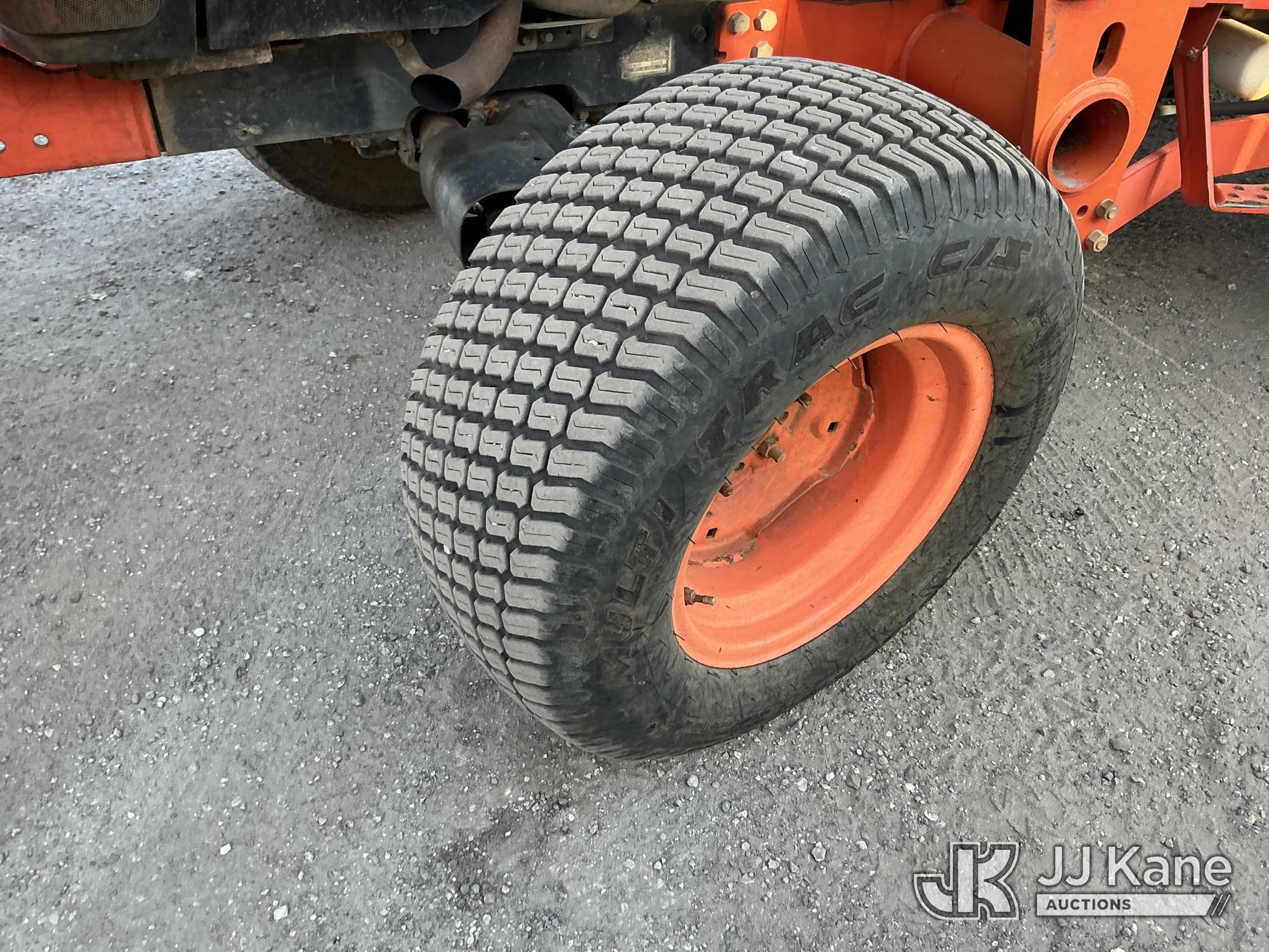 (Tampa, FL) 2008 Kubota L5740D Tractor Loader Manatee County BOCC Unit)(Runs, Moves & Operates) (Pai