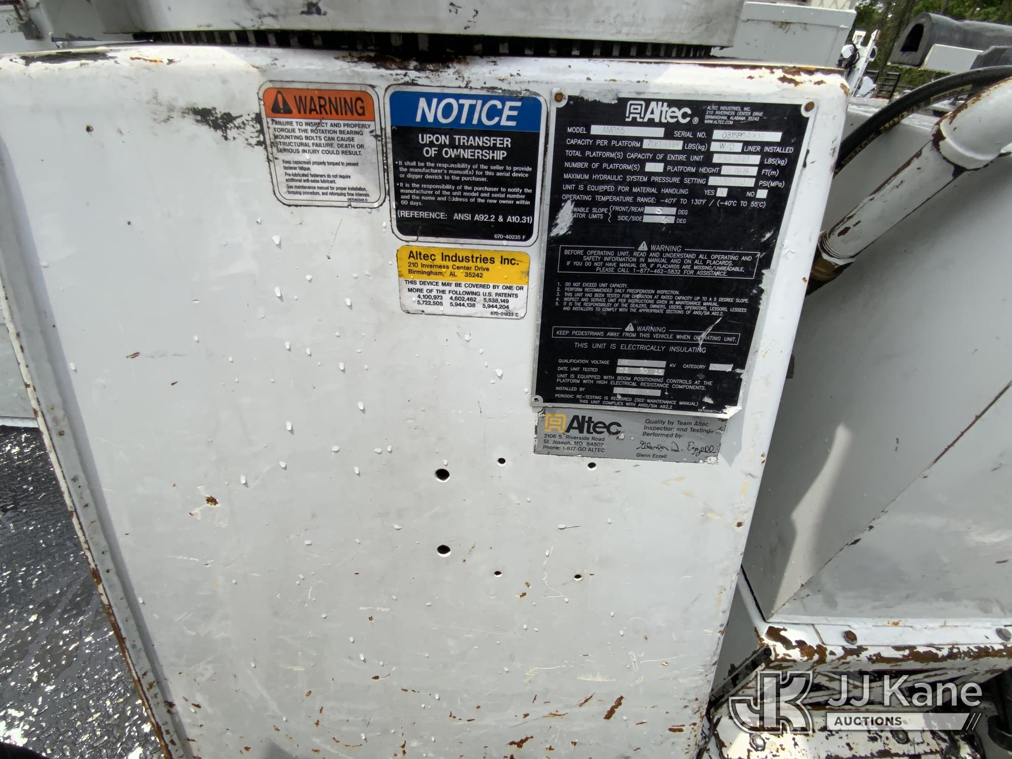 (Graysville, AL) Altec AM855, Over-Center Material Handling Bucket Truck rear mounted on 2015 Freigh