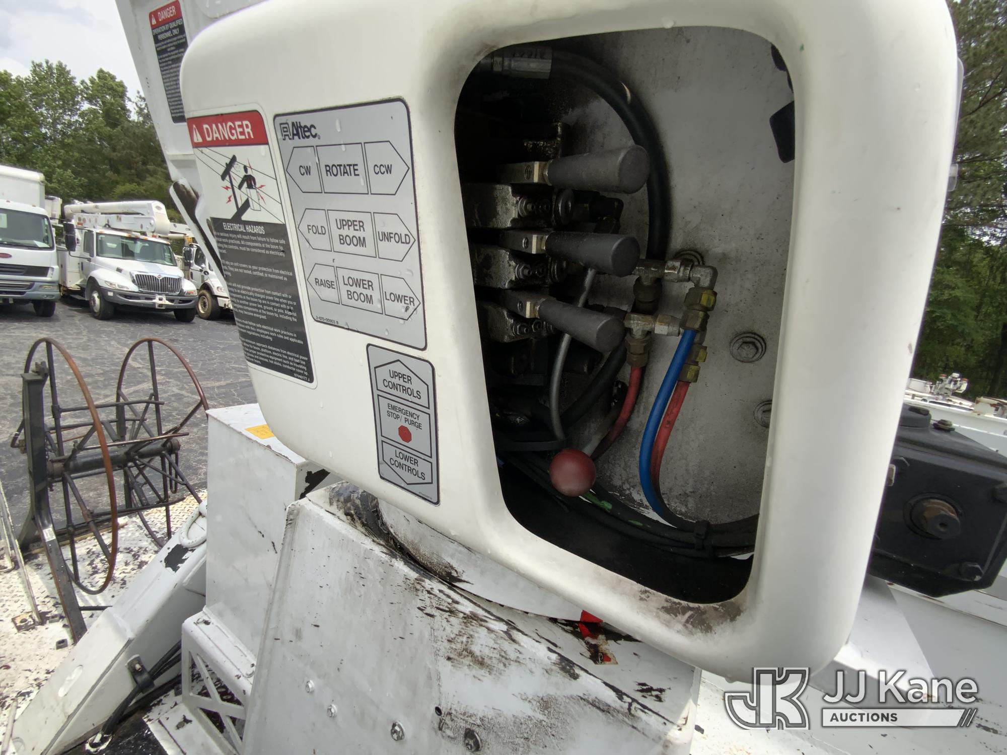 (Graysville, AL) Altec AM855, Over-Center Material Handling Bucket Truck rear mounted on 2015 Freigh