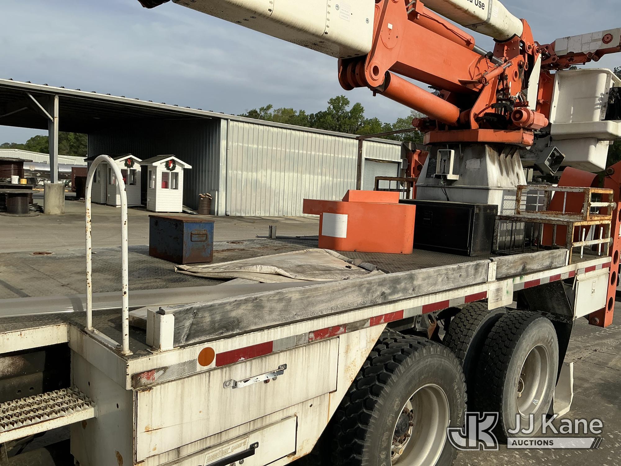 (Moncks Corner, SC) Altec AH100, Articulating & Telescopic Material Handling Bucket Truck rear mount