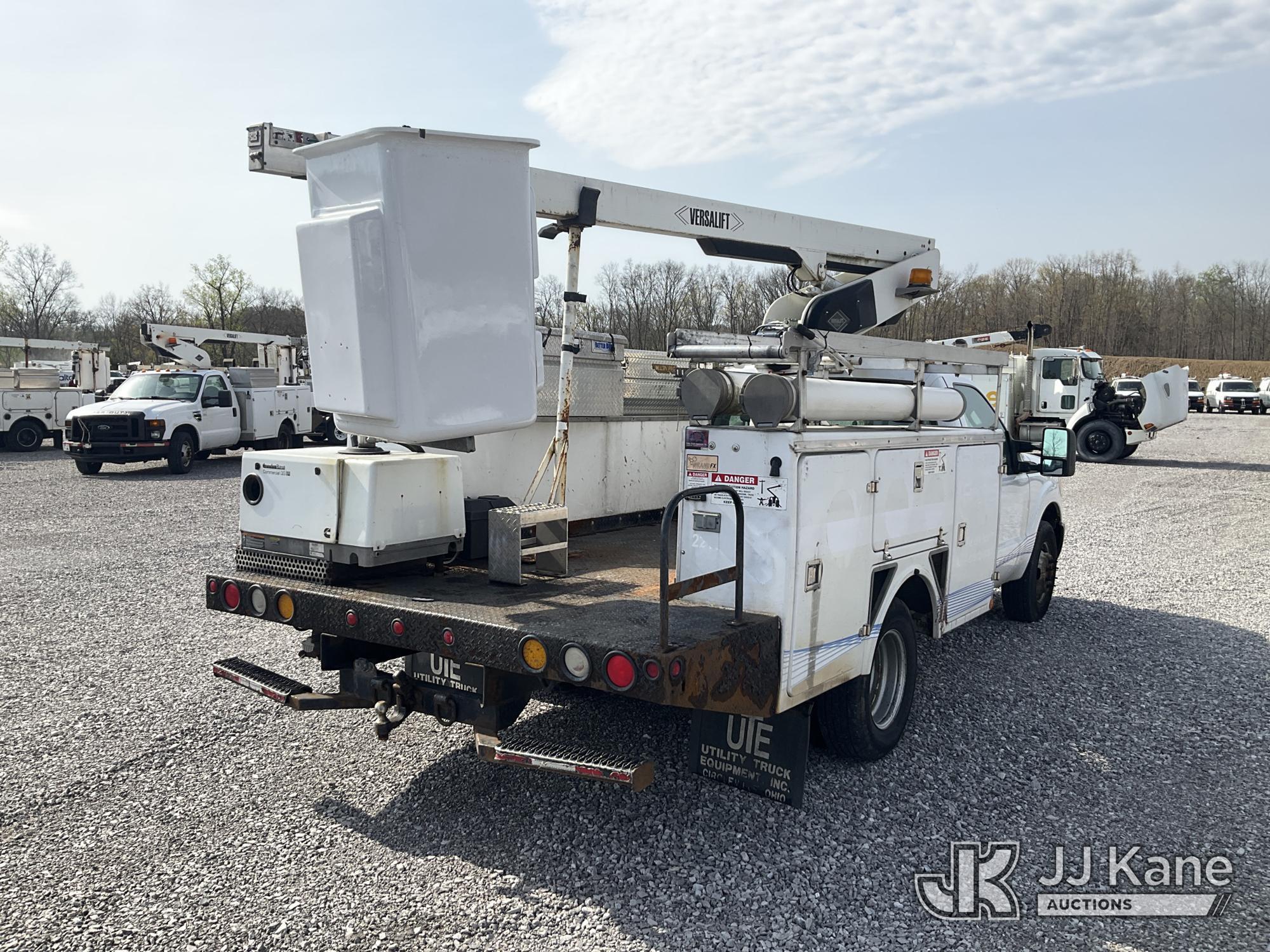 (Verona, KY) Versalift TEL29NE, Telescopic Non-Insulated Bucket Truck mounted behind cab on 2011 For