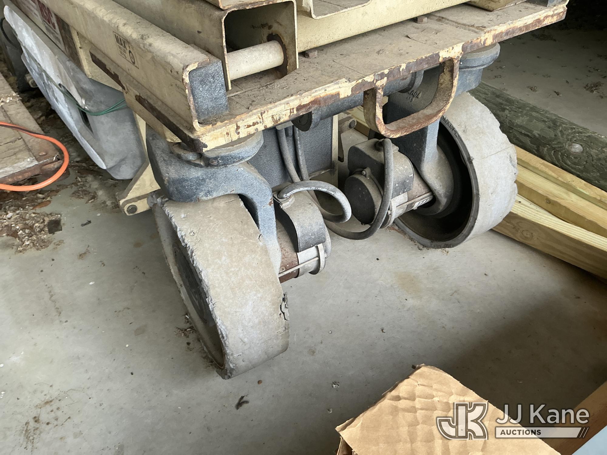 (Aiken, SC) 2004 JLG 2630-ES Self-Propelled Scissor Lift, (Being Sold with Additional 2004 JLG 2630-