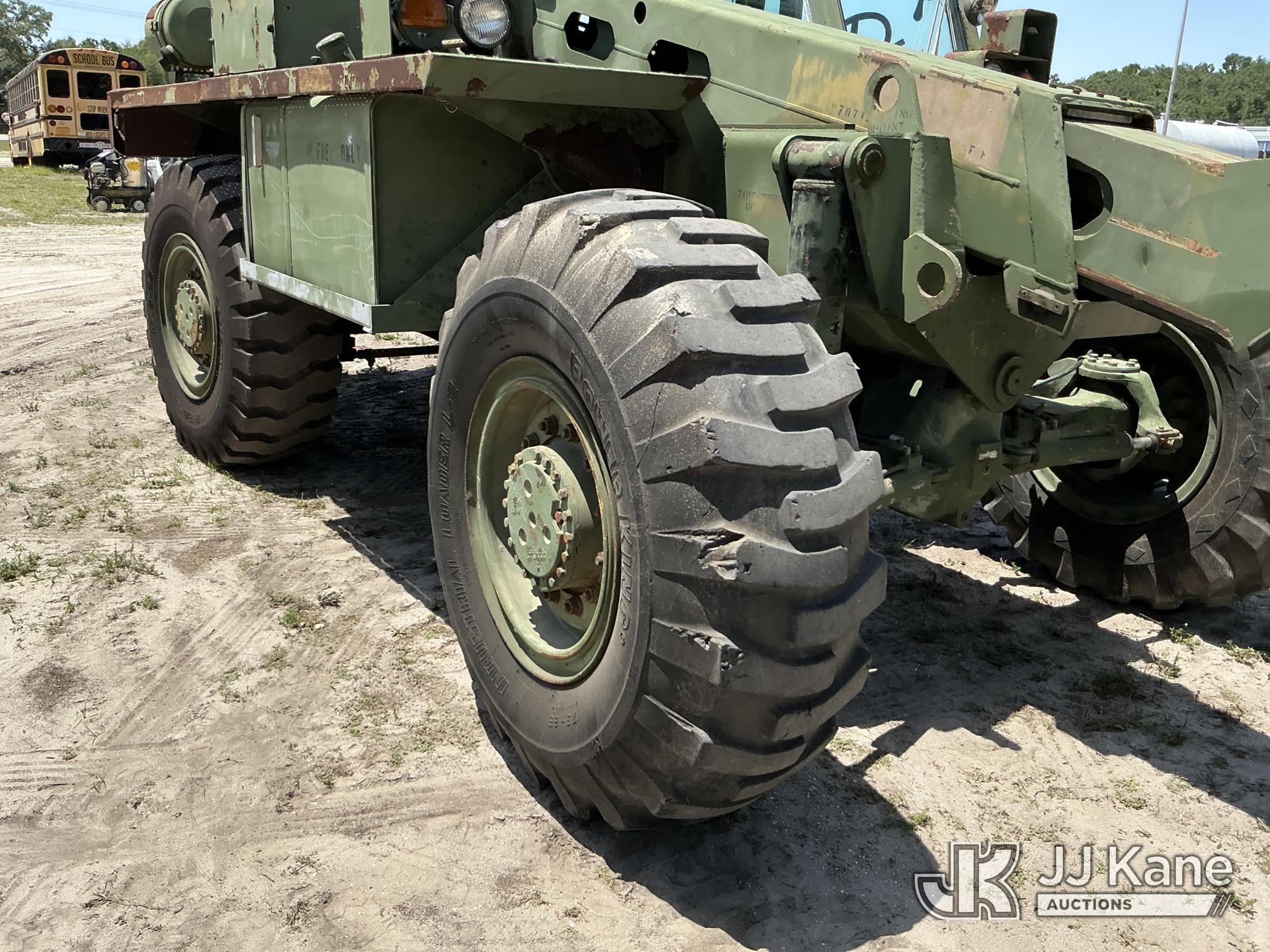 (Tampa, FL) Lull Corp. MLULL 10K Rough Terrain Telescopic Forklift Runs, Moves & Operates )( Paint,
