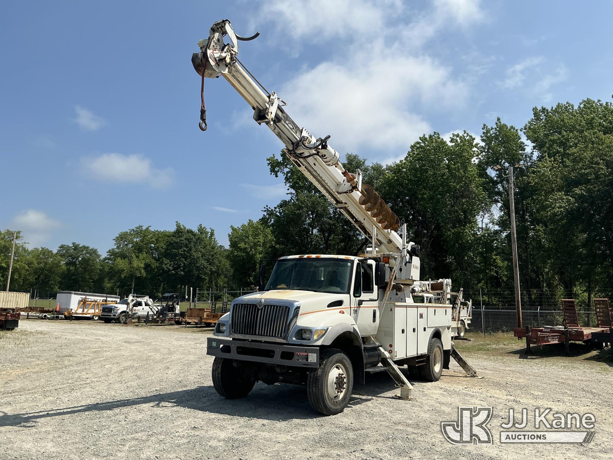 (Columbia, SC) Altec DM47-TR, Digger Derrick rear mounted on 2007 International 7300 4x4 Utility Tru