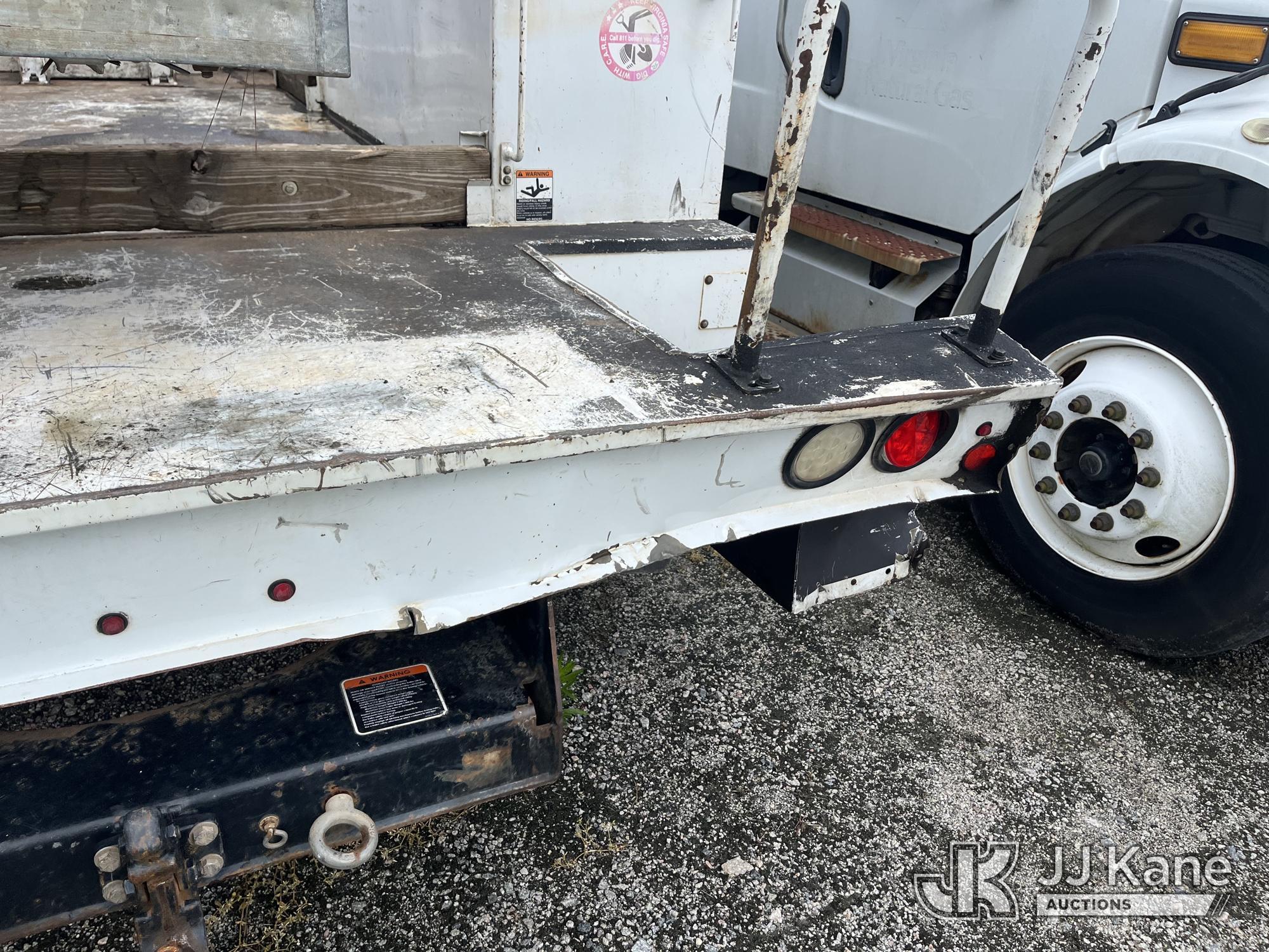 (Chester, VA) Altec AT235-P, Articulating & Telescopic Non-Insulated Cable Placing Bucket Truck moun