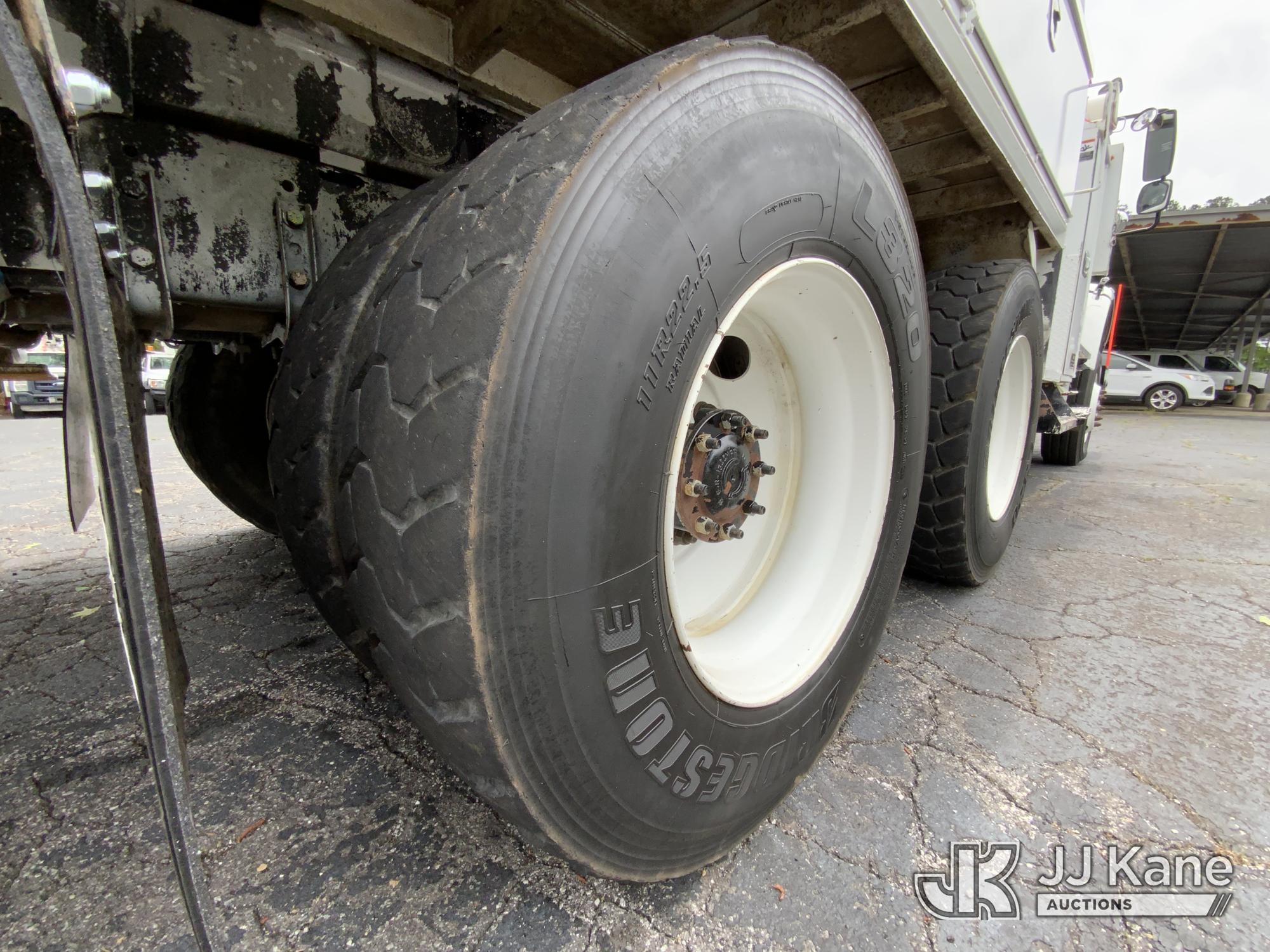 (Graysville, AL) Altec AM855-MH, Over-Center Material Handling Bucket Truck rear mounted on 2015 Fre