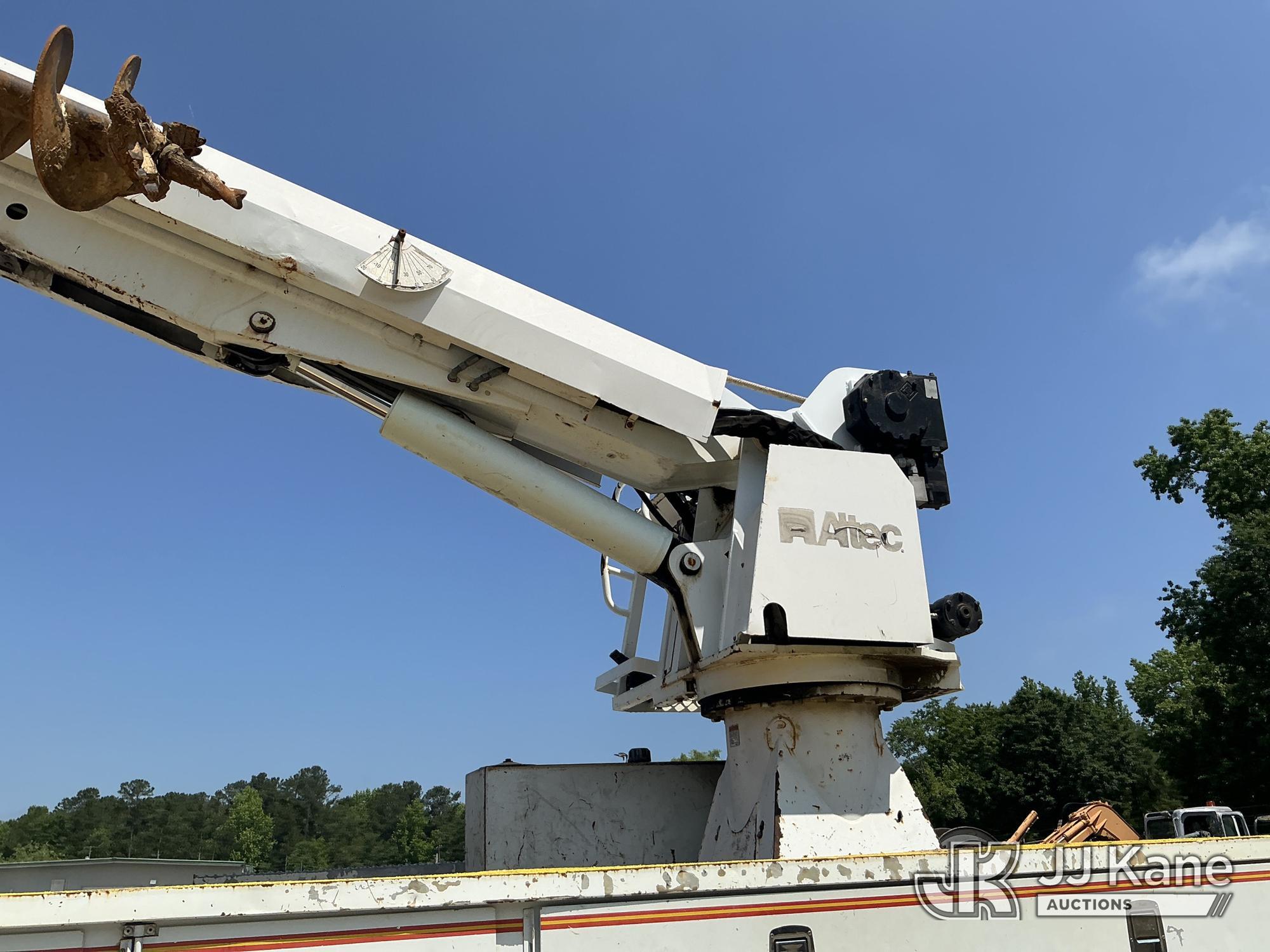 (Columbia, SC) Altec DM47-TR, Digger Derrick rear mounted on 2007 International 7300 4x4 Utility Tru