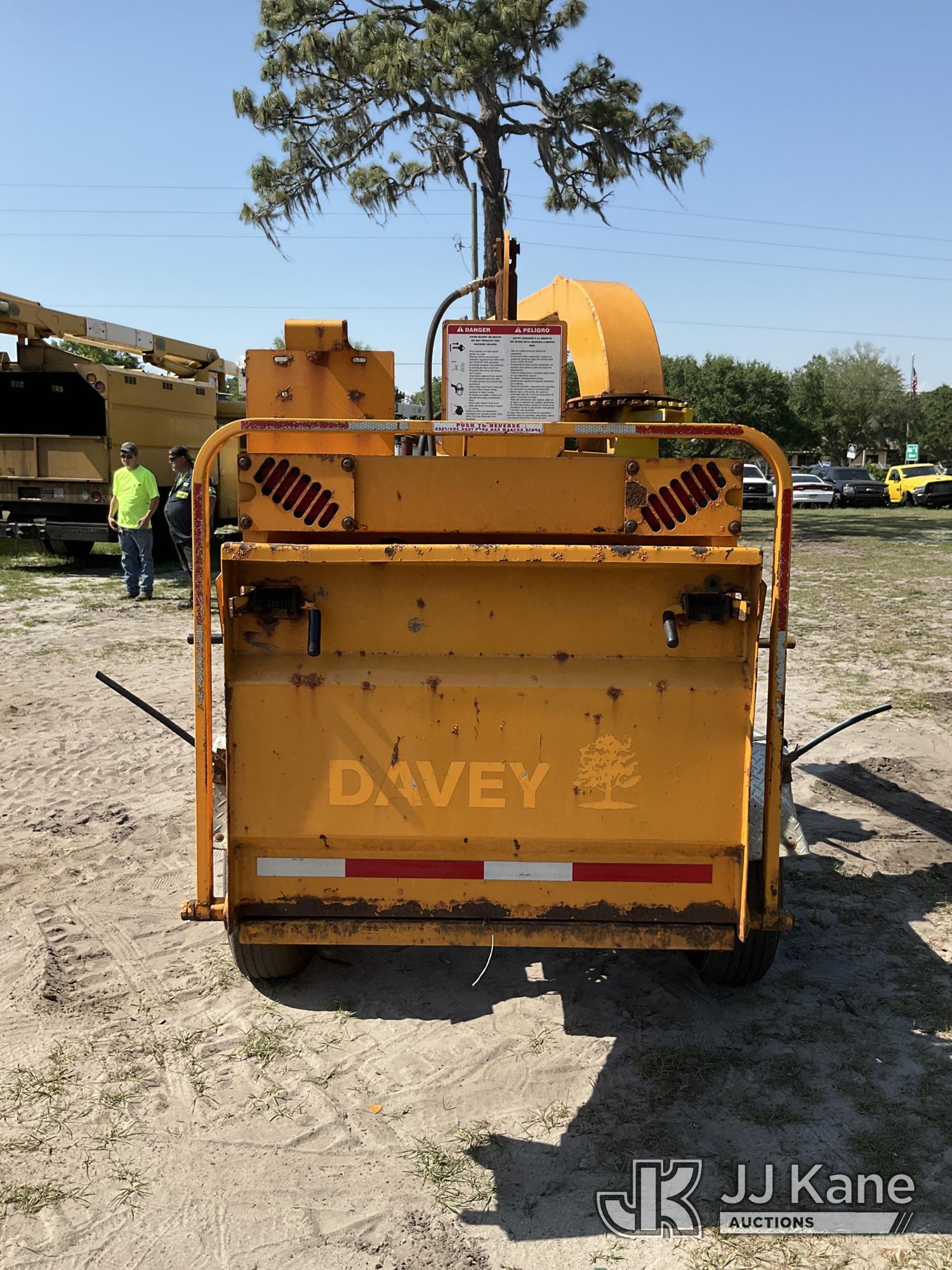 (Ocala, FL) 2018 Bandit 200UC Chipper (12in Disc), trailer mtd. Runs) (Towable, Rust/Body Damage