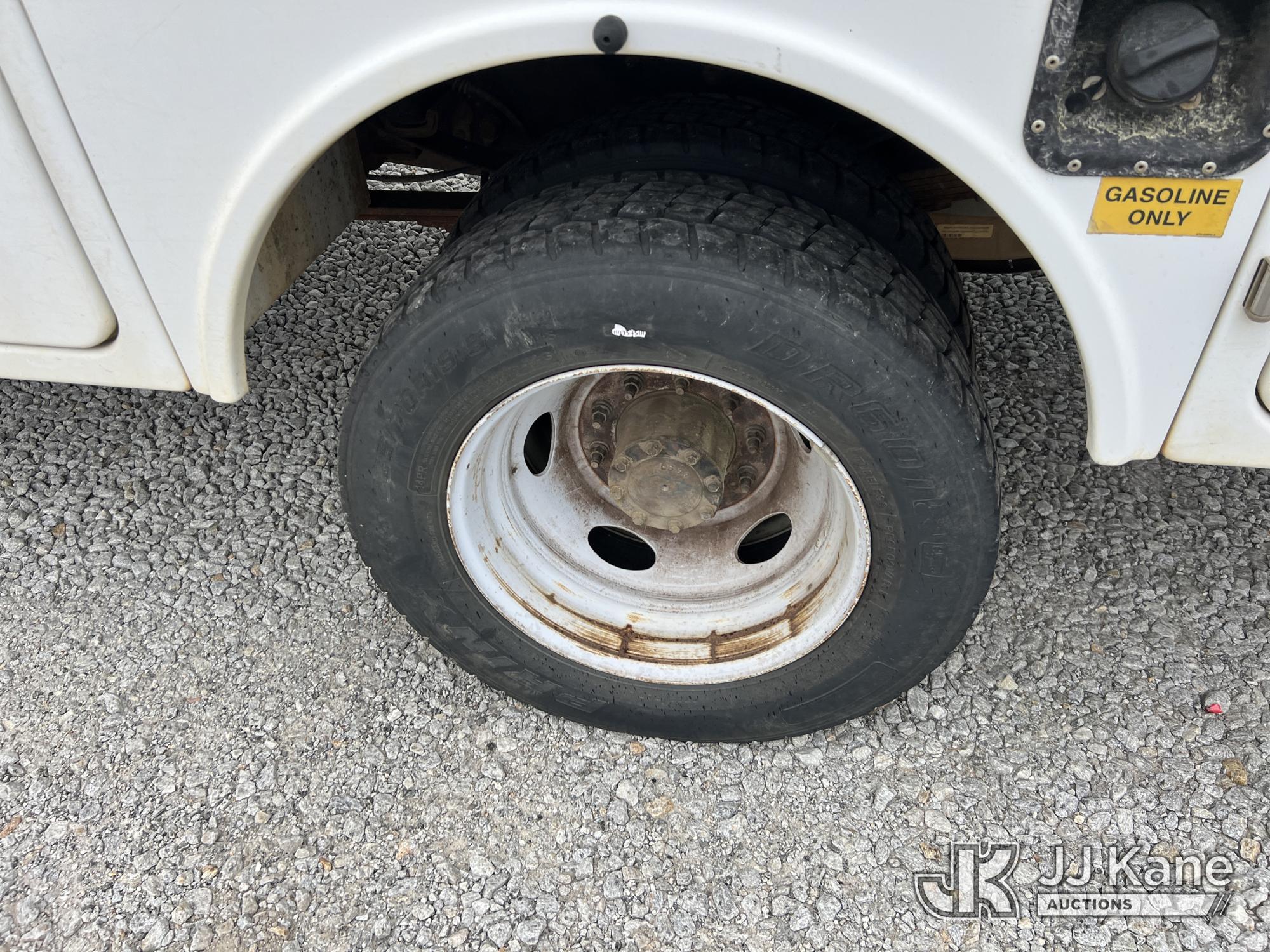 (Villa Rica, GA) Altec AT200-A, Telescopic Non-Insulated Bucket Truck mounted behind cab on 2012 For