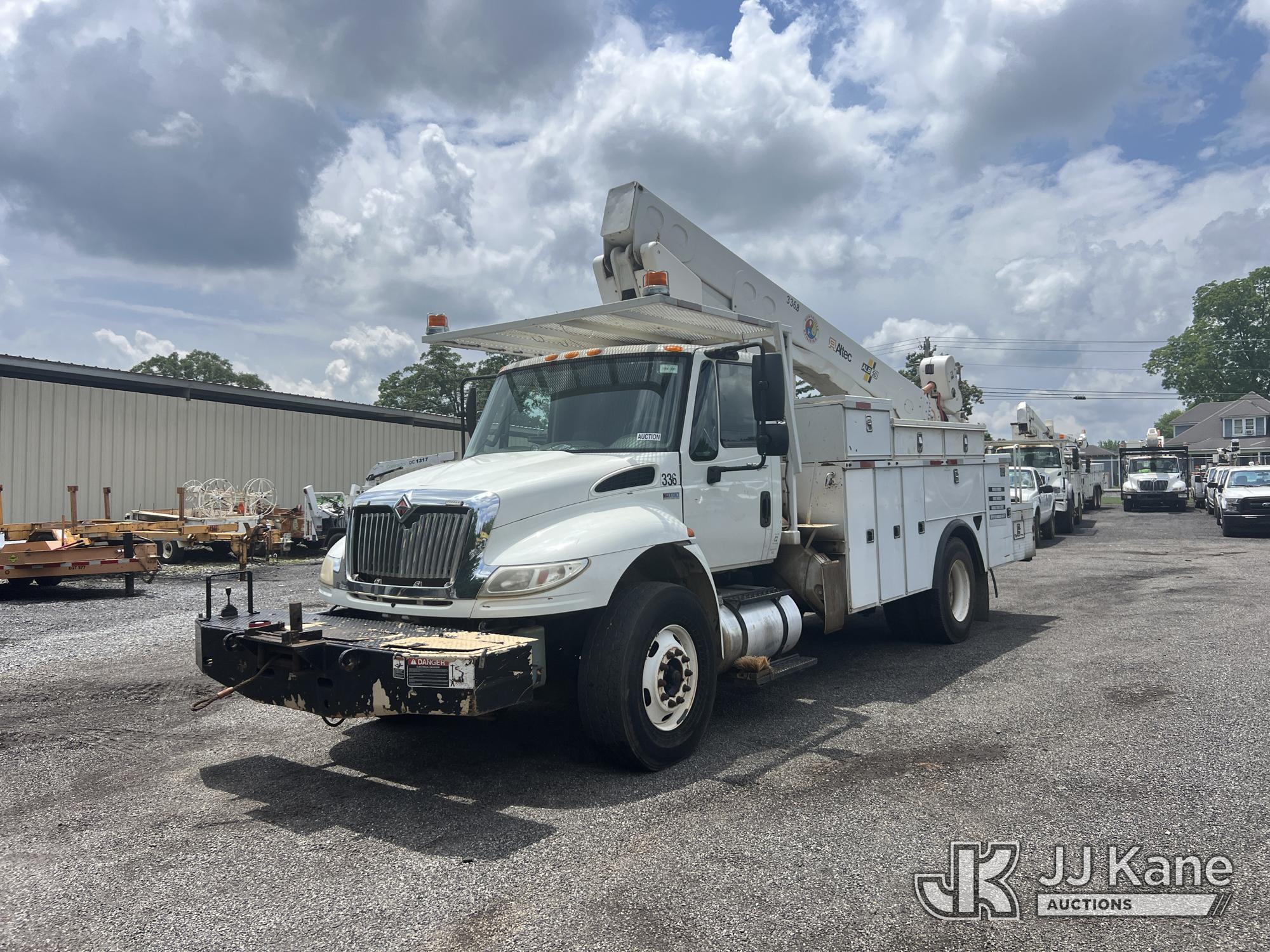 (Albertville, AL) Altec ALB-50M, Telescopic Material Handling Bucket Truck mounted behind cab on 201