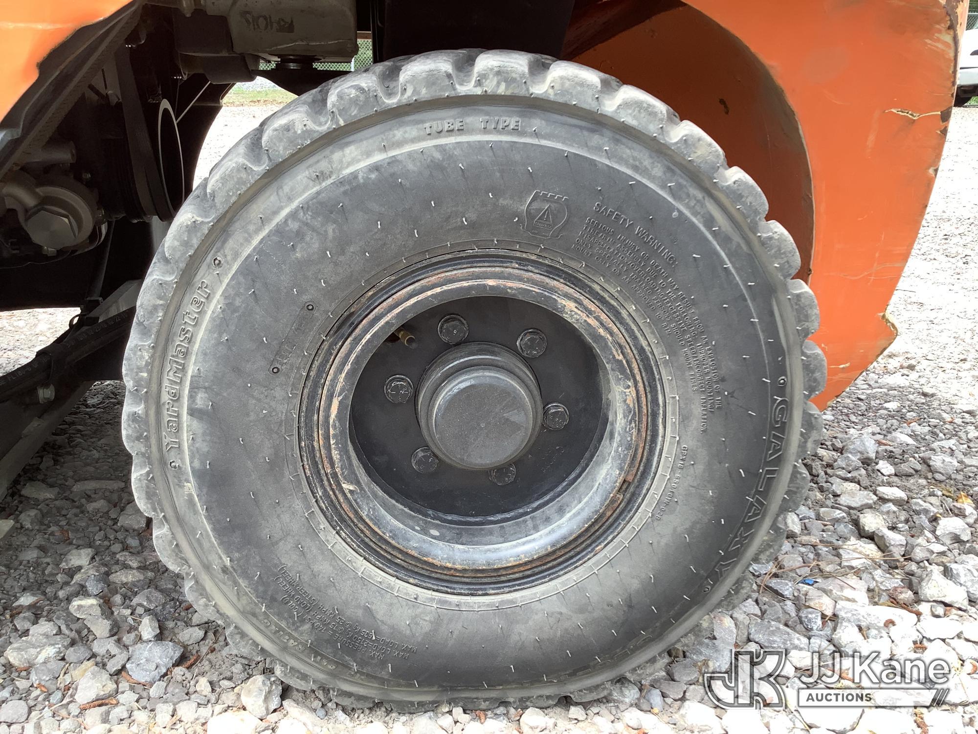 (Graysville, AL) 2018 Doosan G35C-7 Pneumatic Tired Forklift Runs, Moves & Operates) (Minor Body Dam