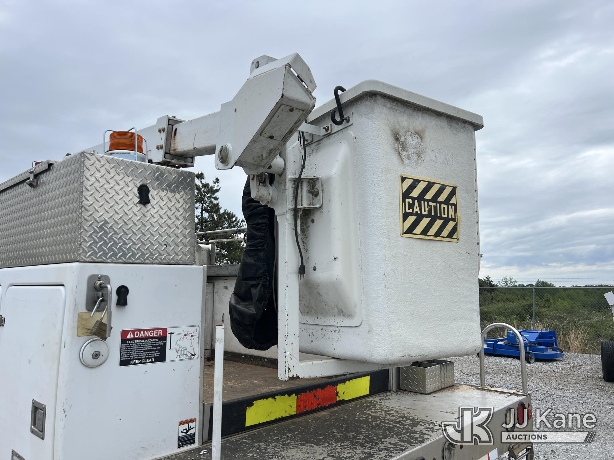 (Villa Rica, GA) Altec AT200-A, Telescopic Non-Insulated Bucket Truck mounted behind cab on 2012 For
