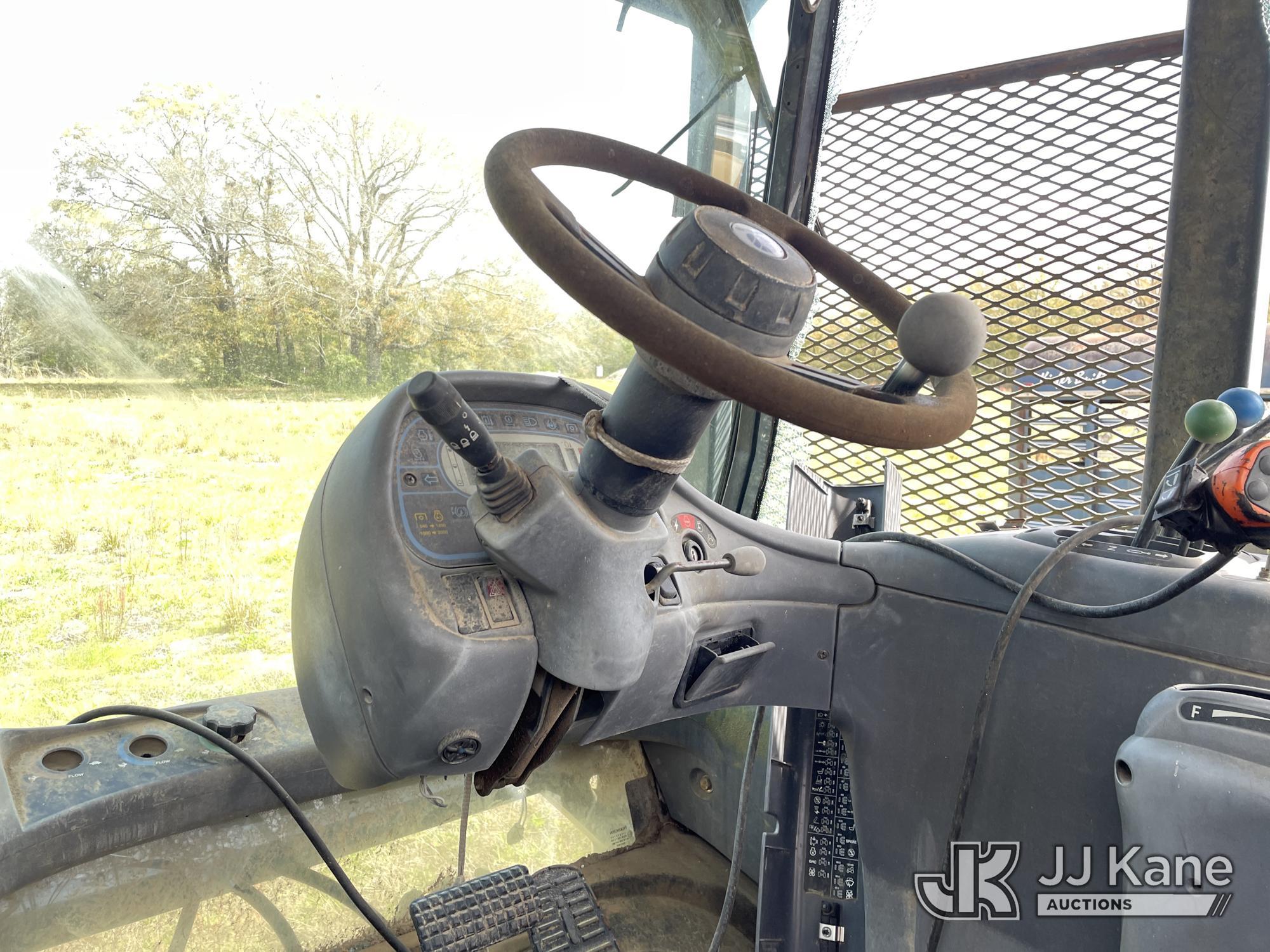 (Defuniak Springs, FL) 2014 New Holland TV6070 4x4 Utility Tractor, (Utility Owned) Not Running, Con