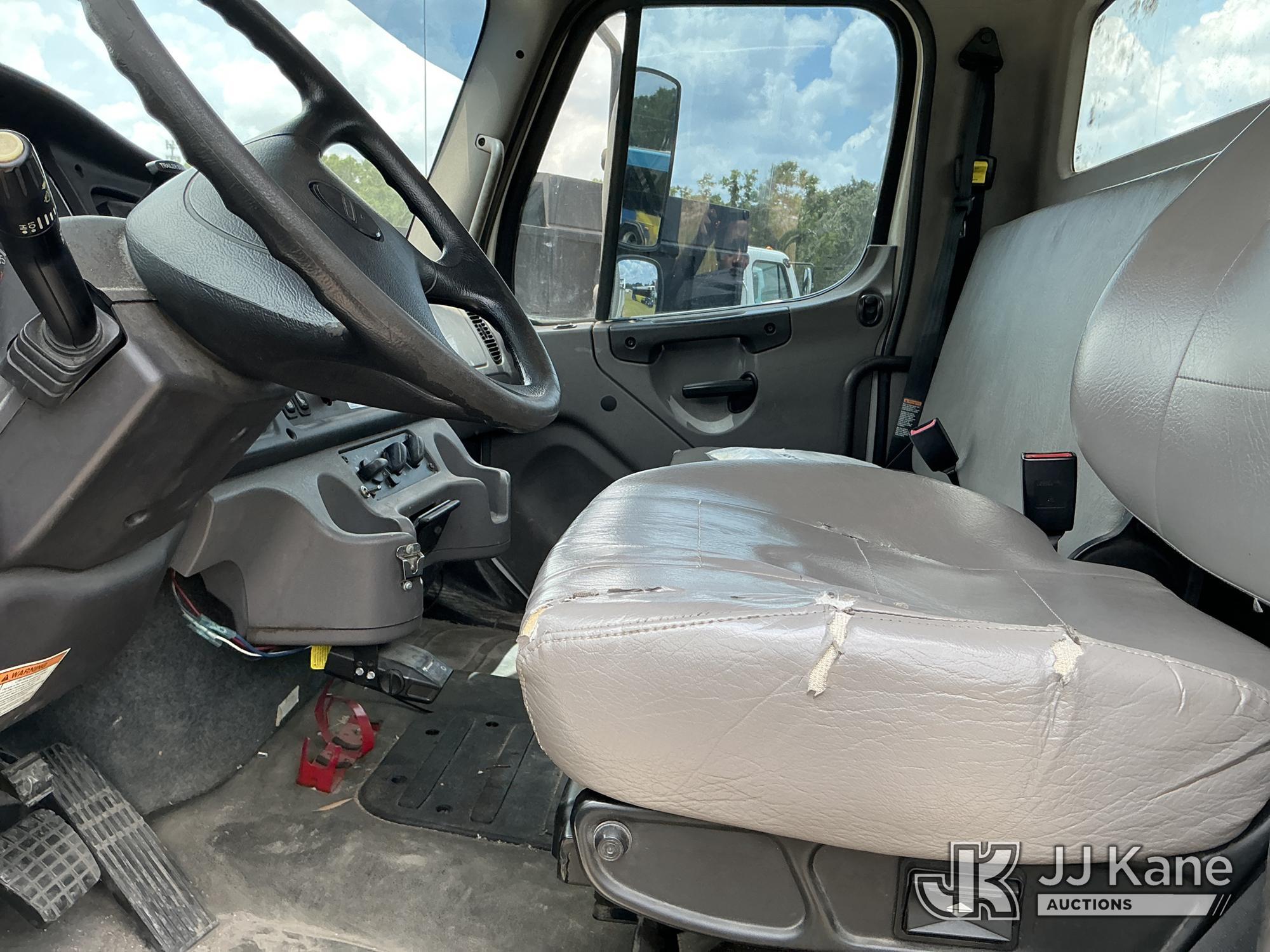 (Tampa, FL) HiRanger TC55-MH, Material Handling Bucket Truck rear mounted on 2019 Freightliner M2 10