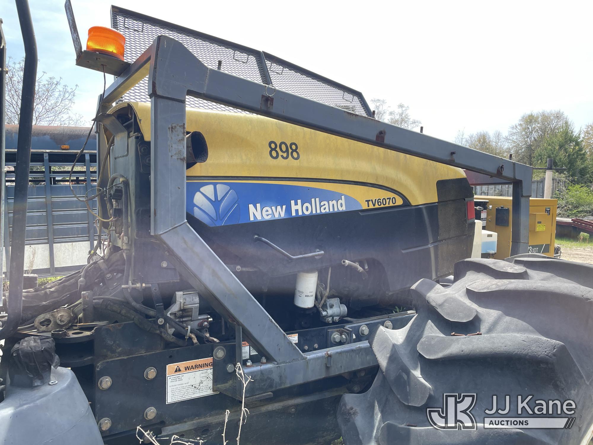 (Defuniak Springs, FL) 2014 New Holland TV6070 4x4 Utility Tractor, (Utility Owned) Not Running, Con