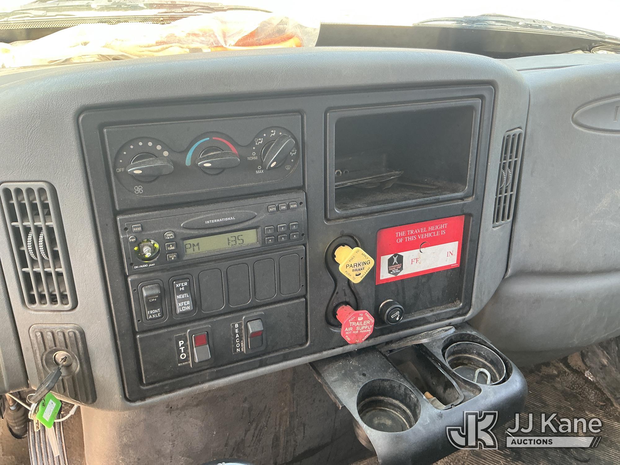 (Columbia, SC) Altec DM47-TR, Digger Derrick rear mounted on 2007 International 7300 4x4 Utility Tru