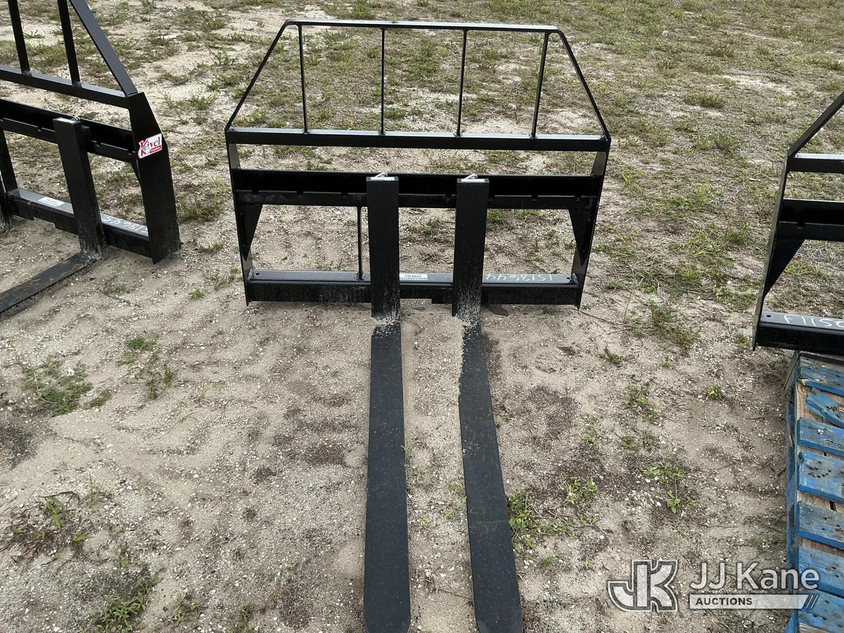 (Tampa, FL) Kivel 3500 LB Pallet Forks New) (Paint & Body Damage