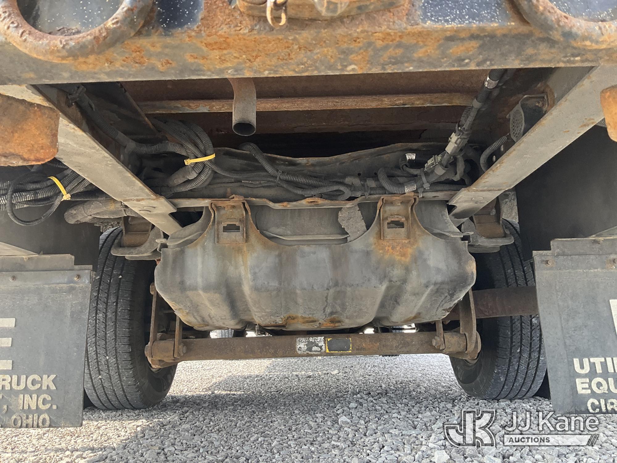 (Verona, KY) Versalift TEL29NE, Telescopic Non-Insulated Bucket Truck mounted behind cab on 2011 For