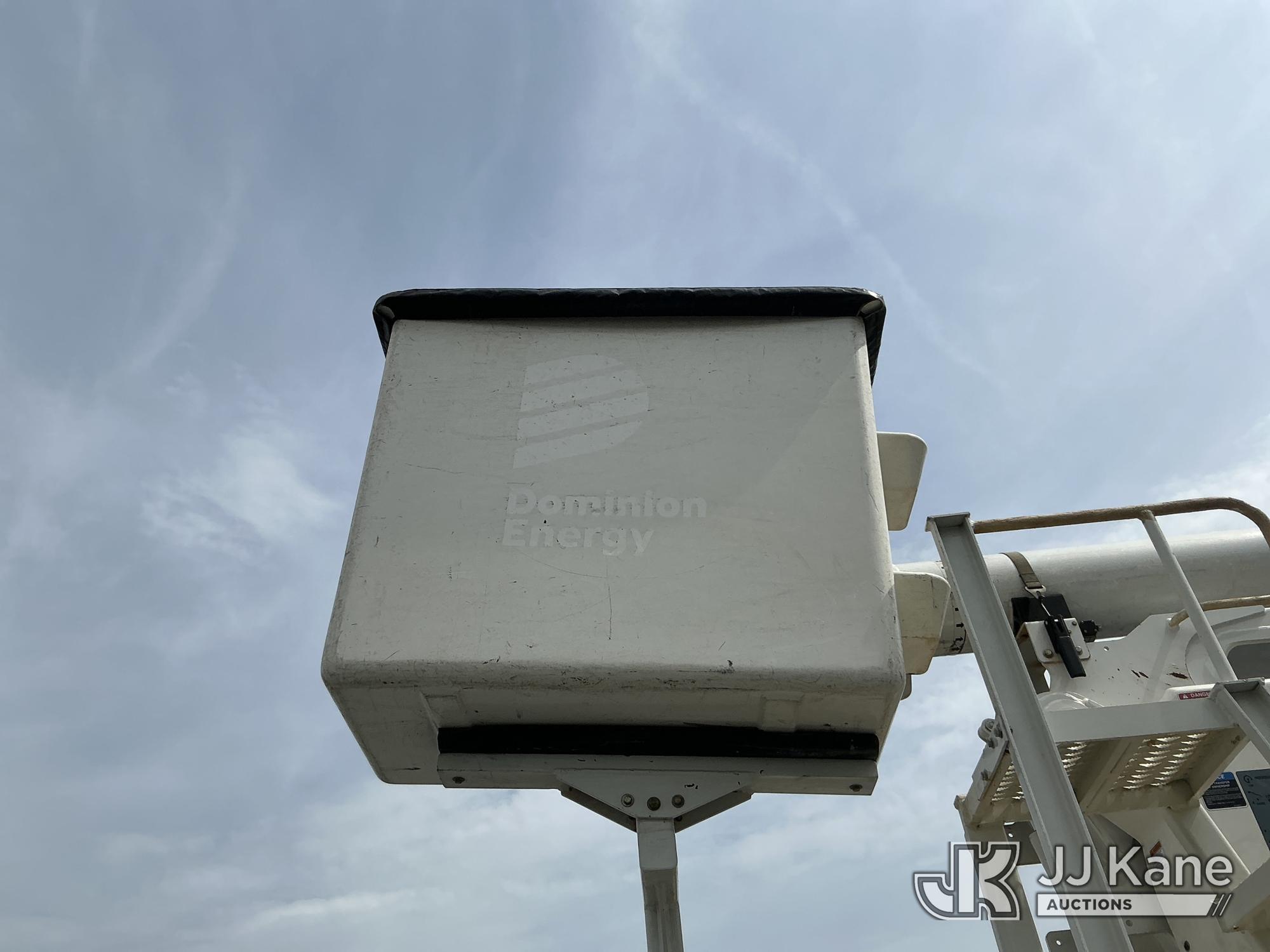 (China Grove, NC) Altec AA55-MH, Articulating Material Handling Bucket Truck rear mounted on 2015 Fr