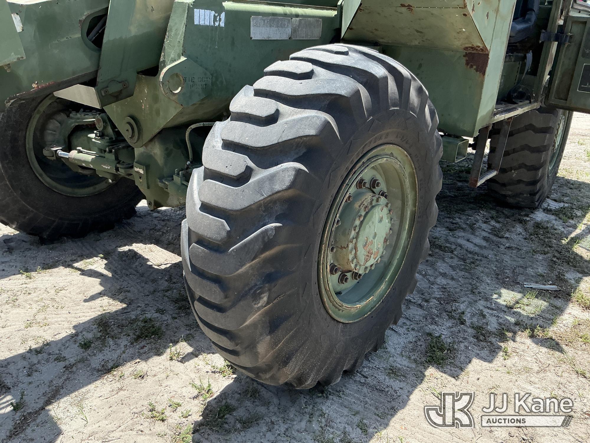 (Tampa, FL) Lull Corp. MLULL 10K Rough Terrain Telescopic Forklift Runs, Moves & Operates )( Paint,