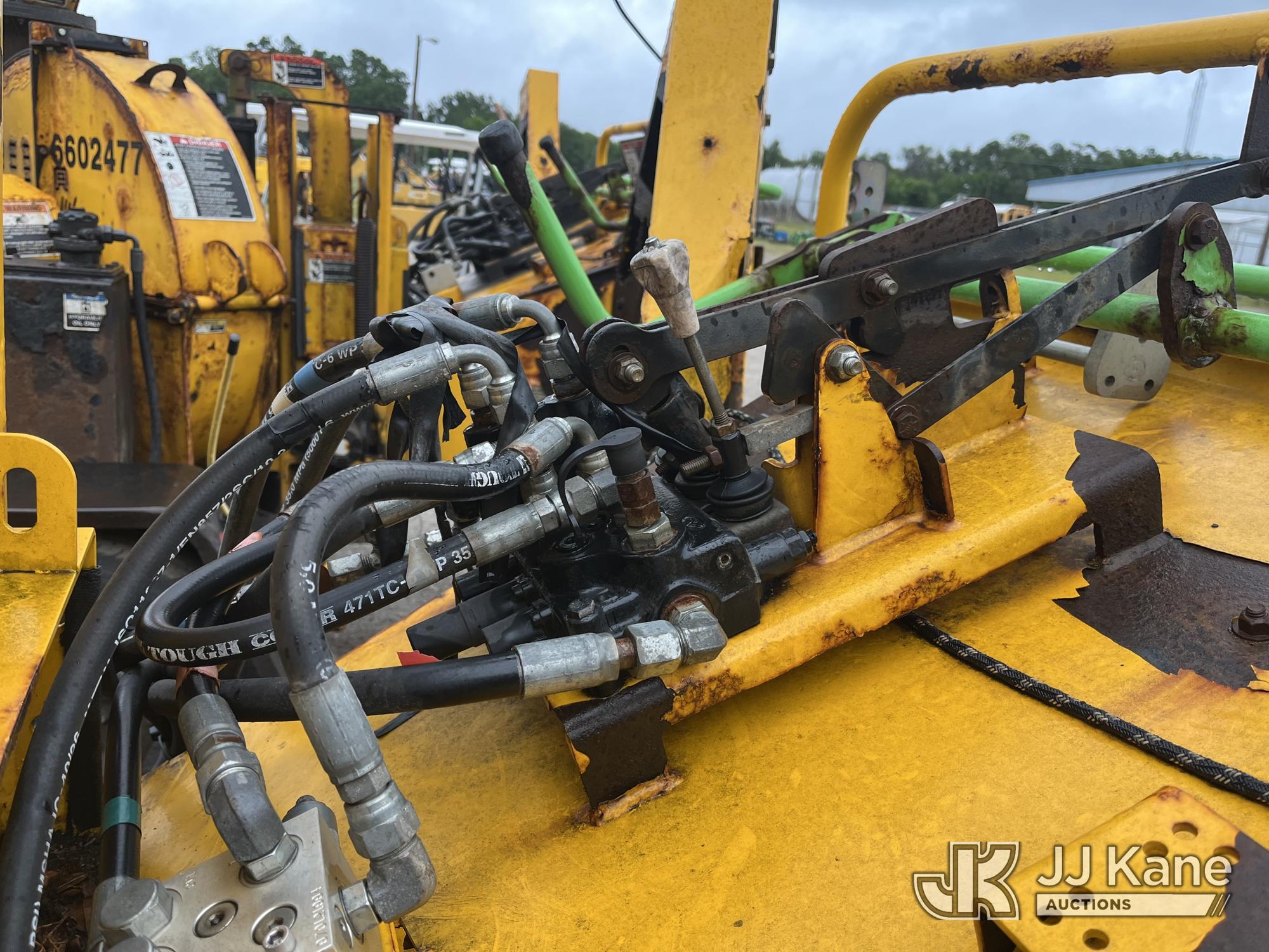 (Tampa, FL) 2016 Altec DC1317 Chipper (13in Disc) Not Running, Condition Unknown) (Body Damage, Rust