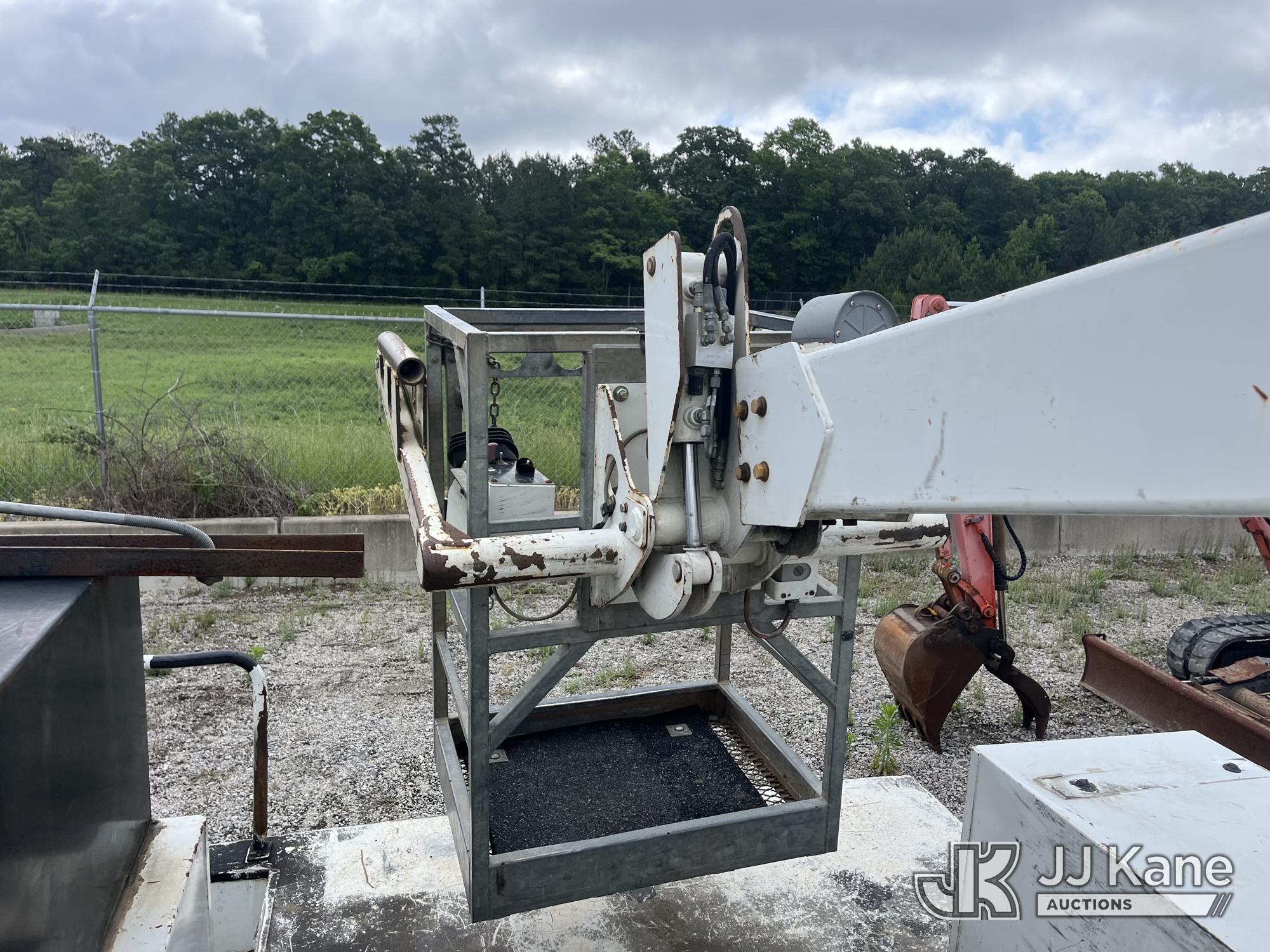 (Chester, VA) Altec AT235-P, Articulating & Telescopic Non-Insulated Cable Placing Bucket Truck moun