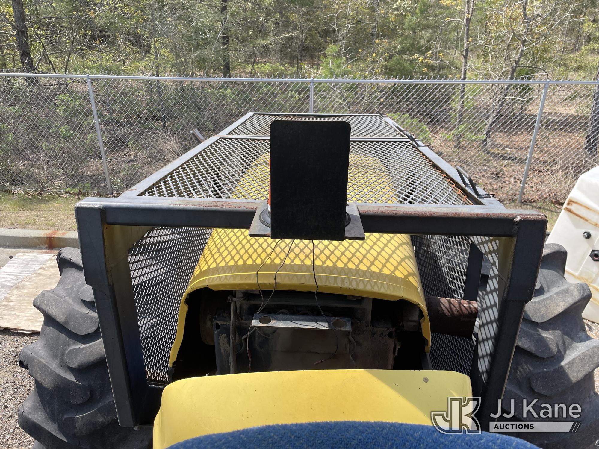 (Defuniak Springs, FL) 2014 New Holland TV6070 4x4 Utility Tractor, (Utility Owned) Runs & Operates,