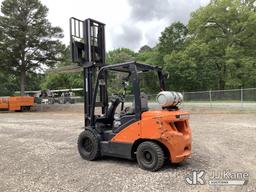 (Graysville, AL) 2018 Doosan G35C-7 Pneumatic Tired Forklift Runs, Moves & Operates) (Minor Body Dam