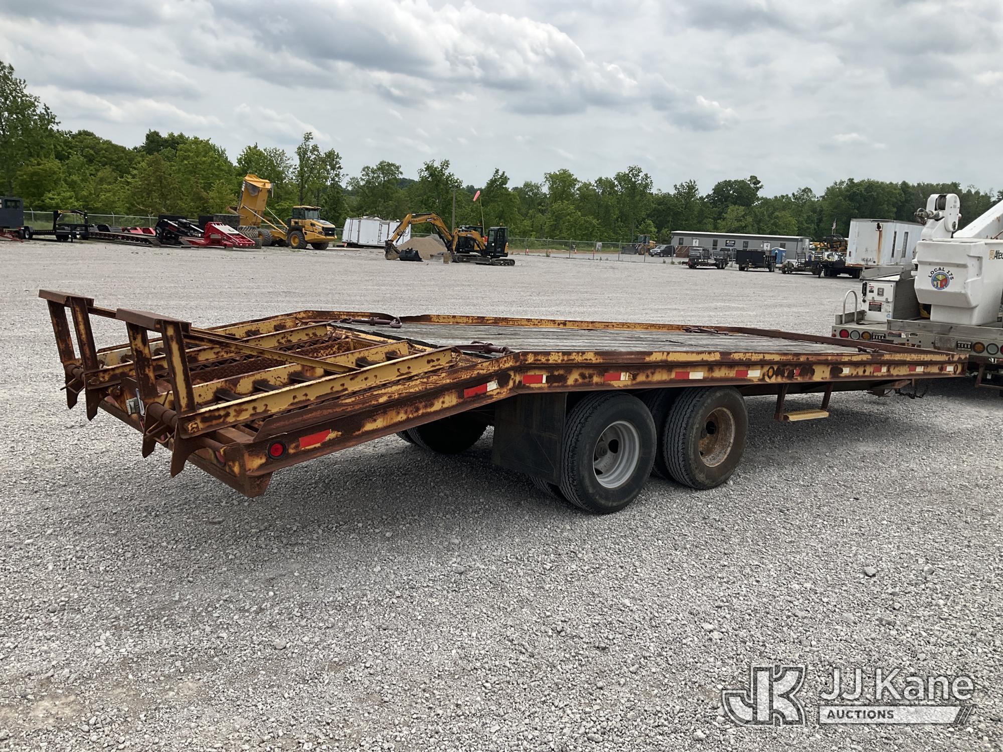 (Verona, KY) 2000 Kiefer-Built T/A Tagalong Equipment Trailer Rust Damage