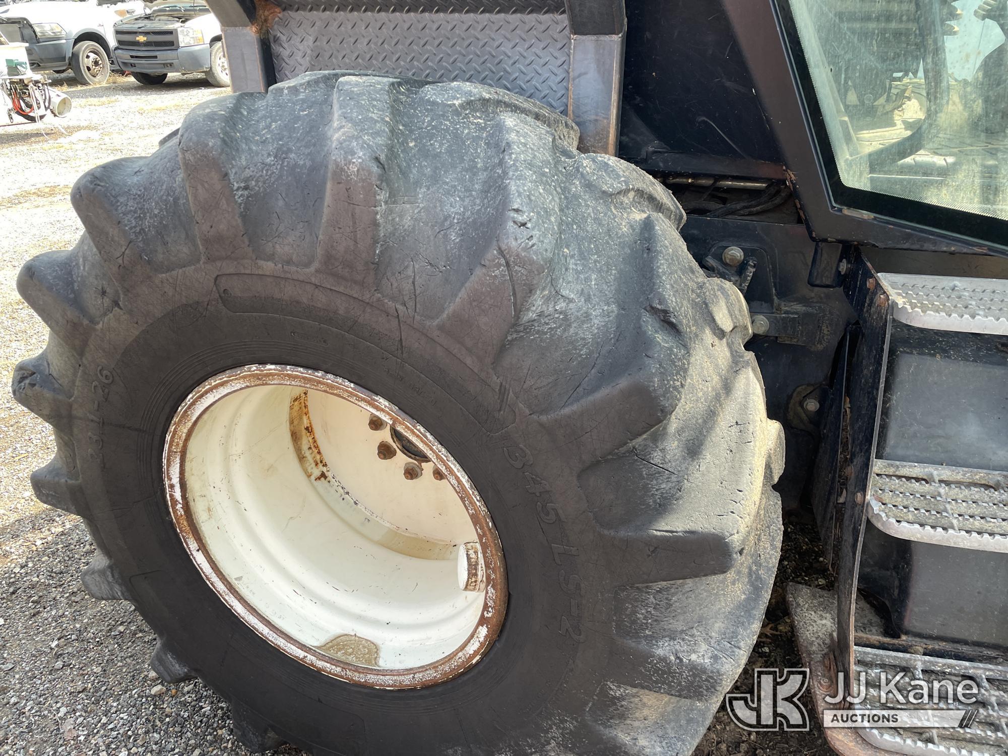 (Defuniak Springs, FL) 2014 New Holland TV6070 4x4 Utility Tractor, (Utility Owned) Runs & Operates,