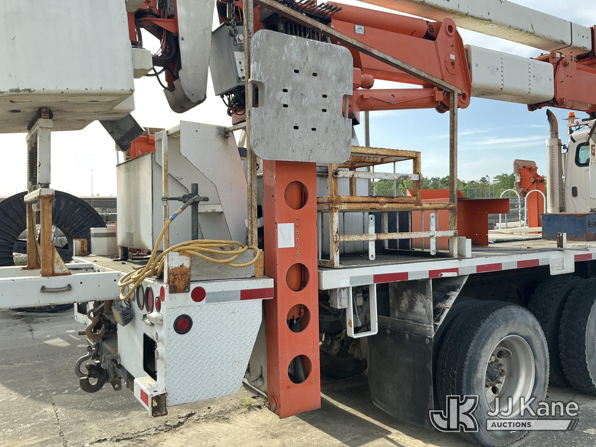(Moncks Corner, SC) Altec AH100, Articulating & Telescopic Material Handling Bucket Truck rear mount