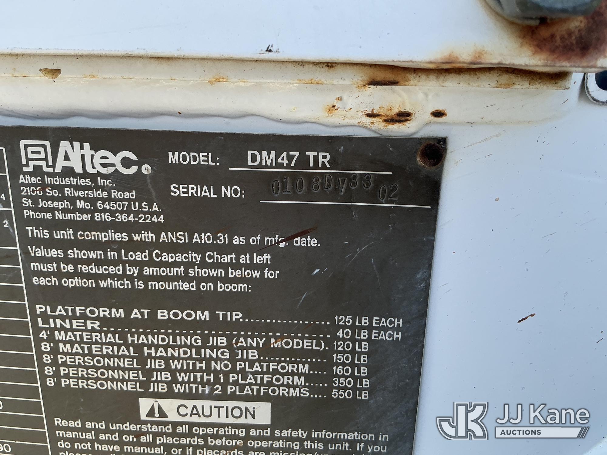 (Columbia, SC) Altec DM47-TR, Digger Derrick rear mounted on 2007 International 7300 4x4 Utility Tru