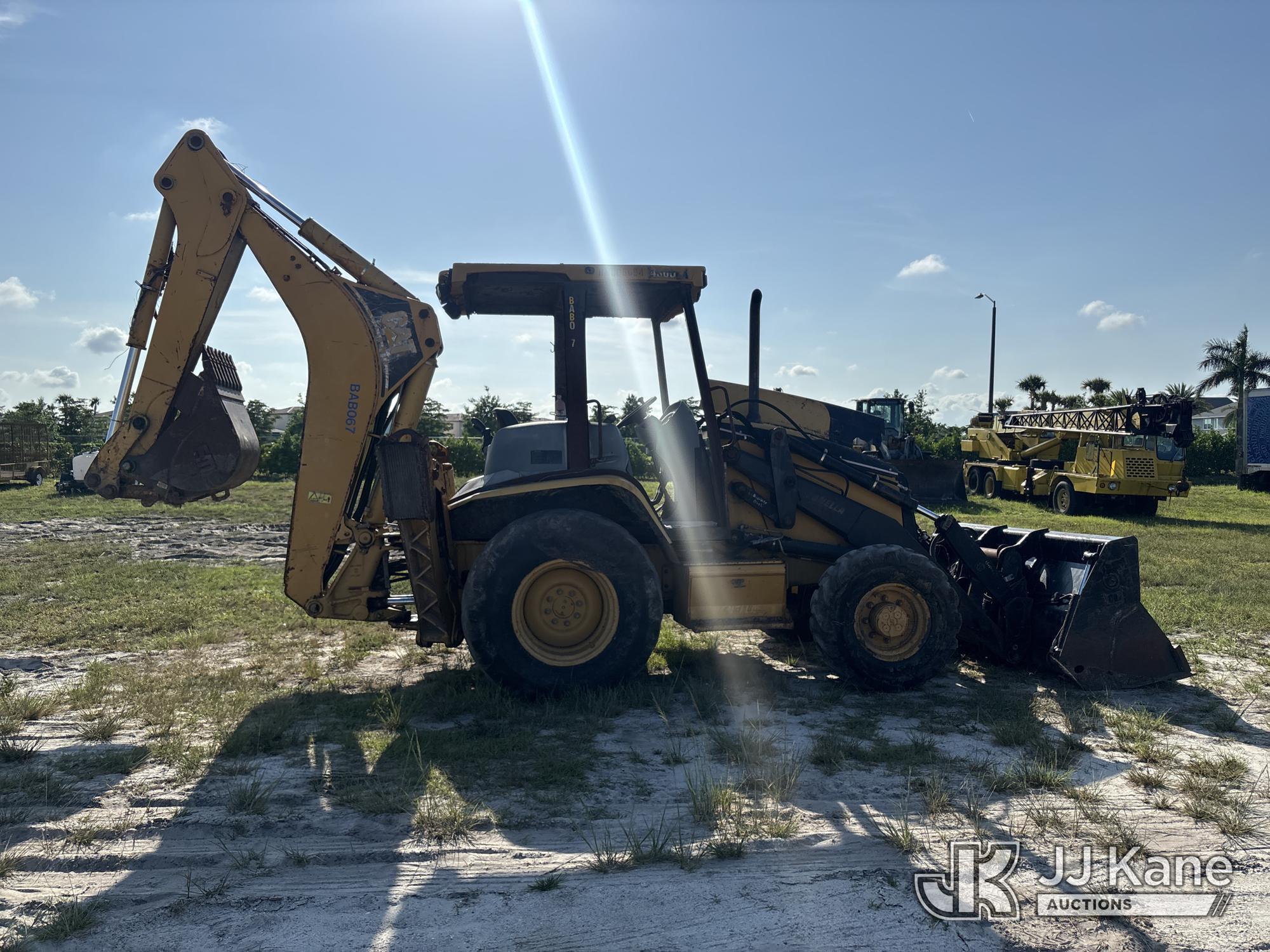 (Westlake, FL) 2005 Cat 430D Tractor Loader Backhoe Runs, Moves, & Operates) (Body & Paint Damage, I