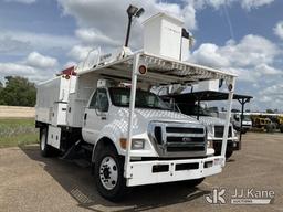 (Texarkana, AR) HiRanger XT55, Over-Center Bucket Truck mounted behind cab on 2009 Ford F750 Chipper