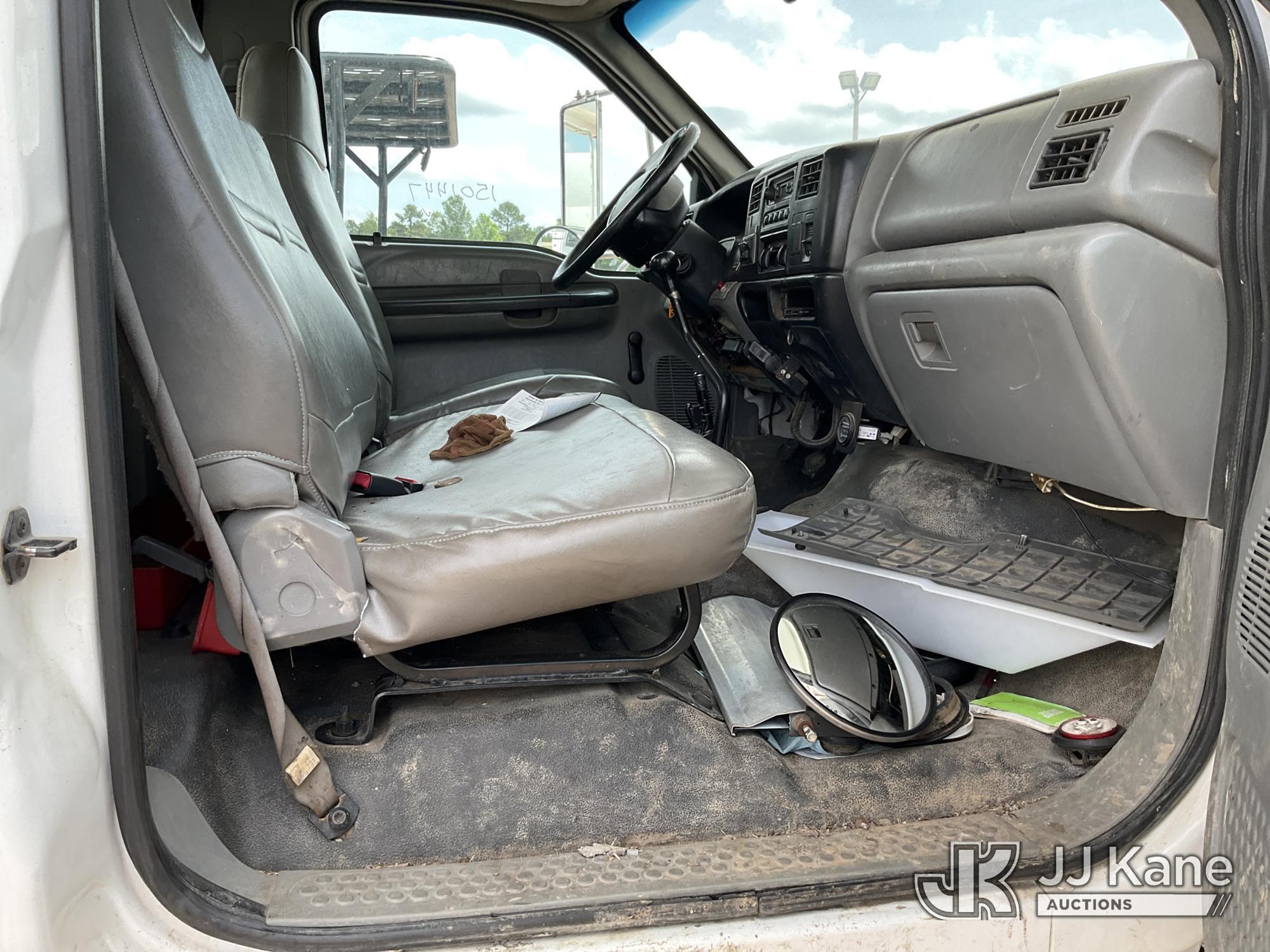 (Texarkana, AR) HiRanger XT55, Over-Center Bucket Truck mounted behind cab on 2009 Ford F750 Chipper
