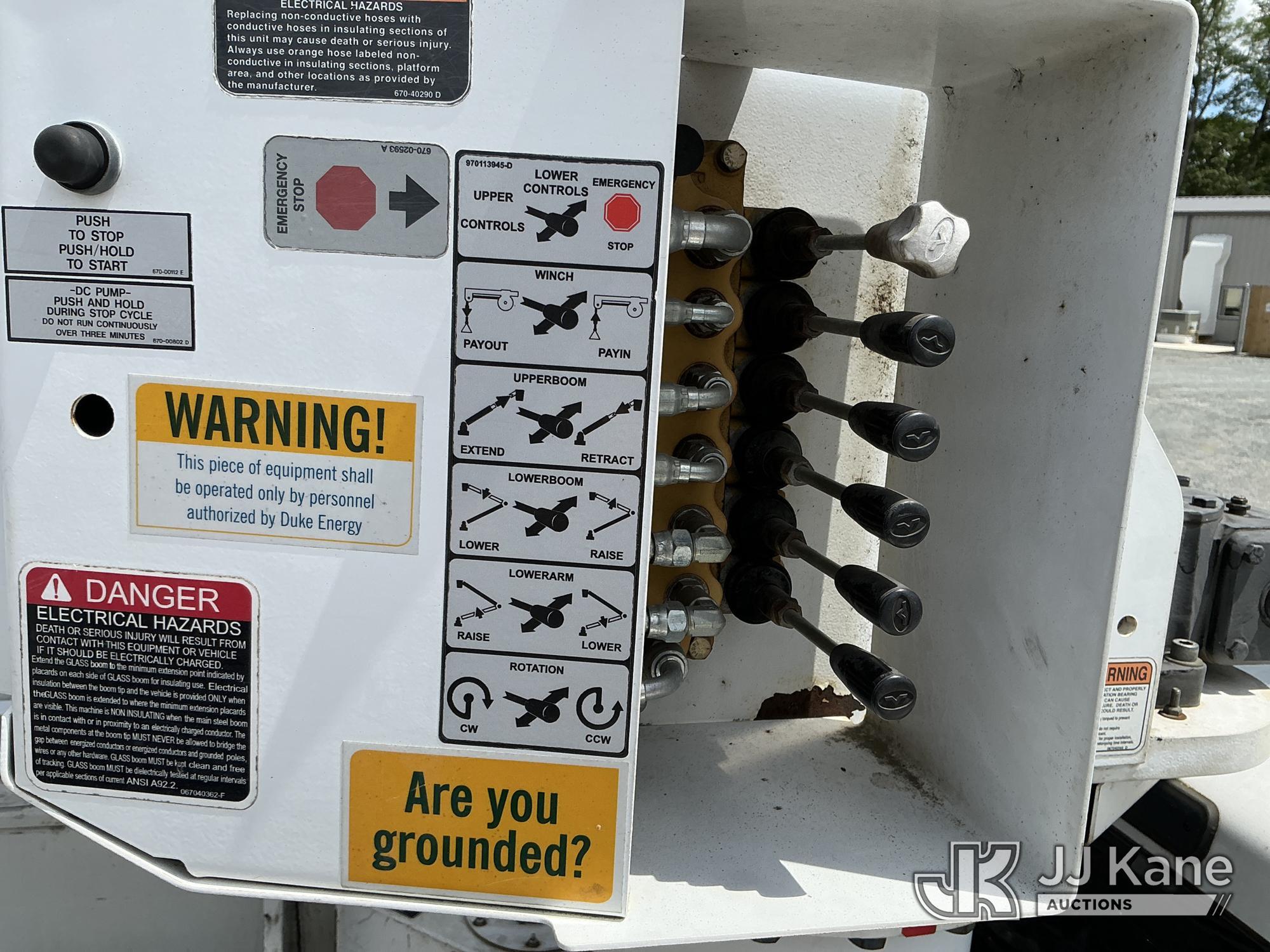 (China Grove, NC) Altec AT40-MH, Articulating & Telescopic Material Handling Bucket Truck mounted be