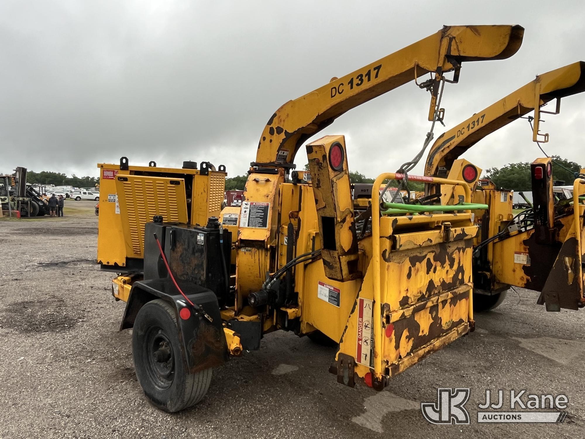 (Tampa, FL) 2016 Altec DC1317 Chipper (13in Disc) Not Running, Condition Unknown) (Body Damage, Rust