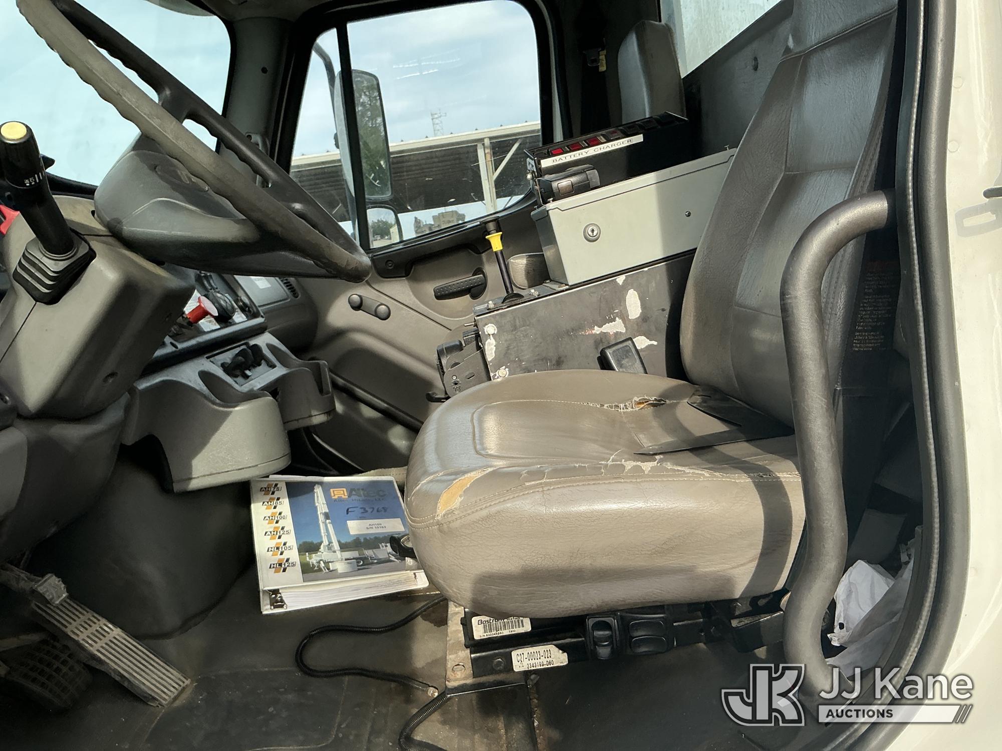 (Moncks Corner, SC) Altec AH100, Articulating & Telescopic Material Handling Bucket Truck rear mount