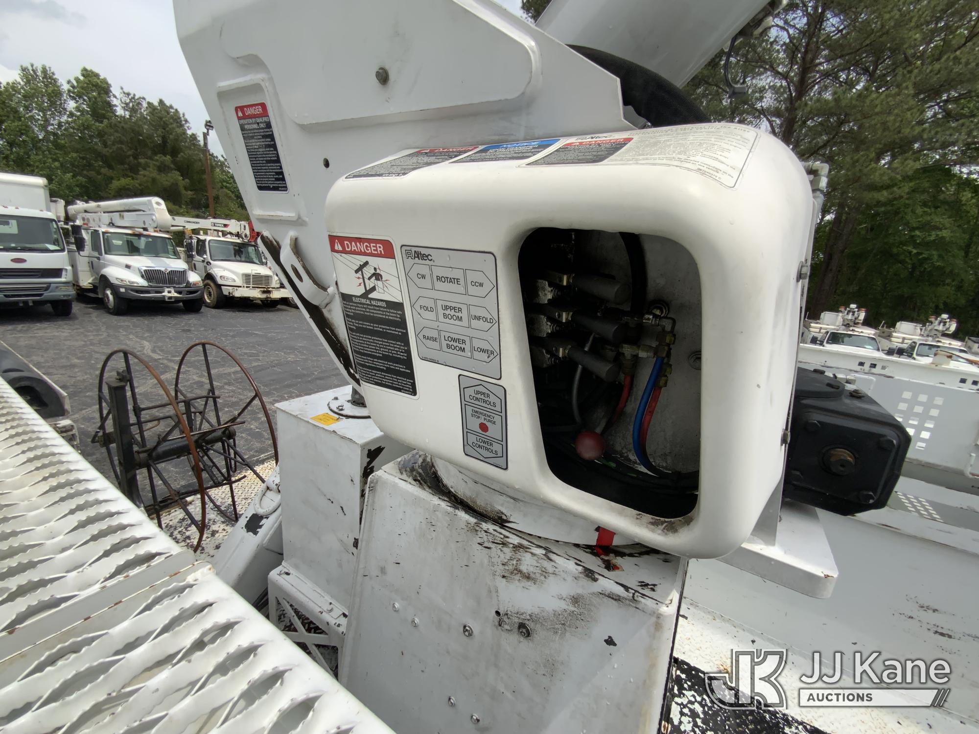 (Graysville, AL) Altec AM855, Over-Center Material Handling Bucket Truck rear mounted on 2015 Freigh