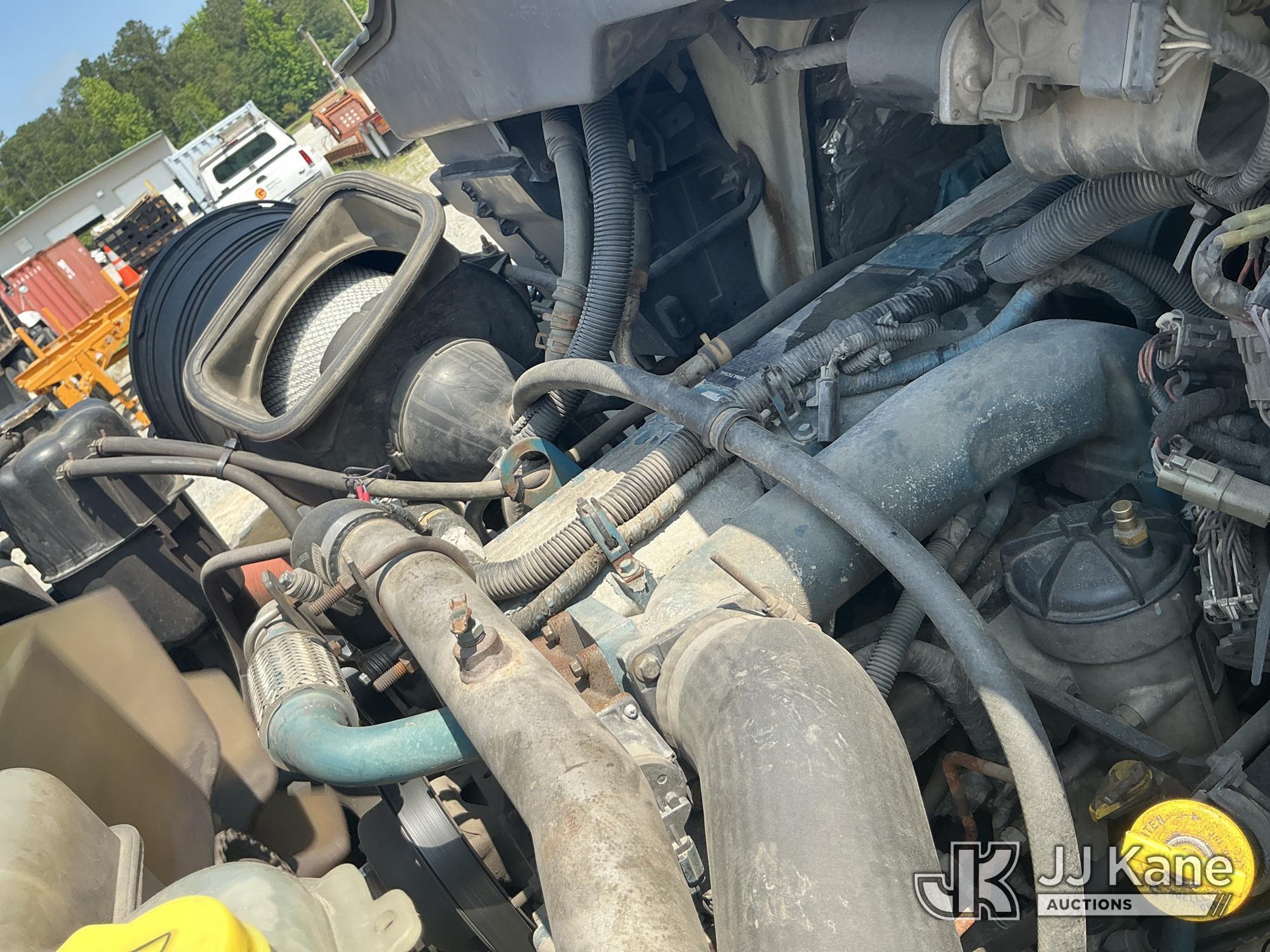 (Columbia, SC) Altec DM47-TR, Digger Derrick rear mounted on 2007 International 7300 4x4 Utility Tru